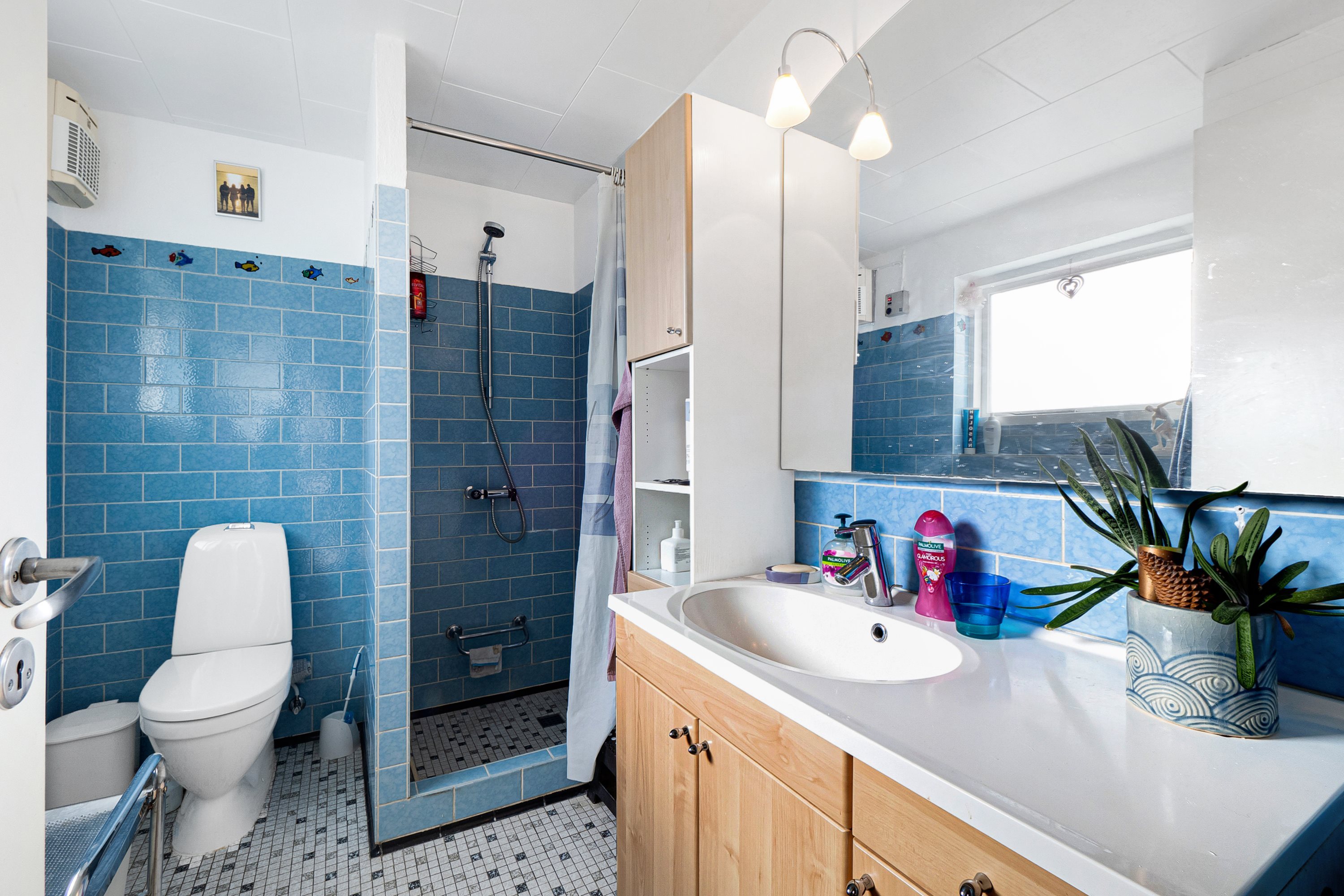 Fremhævet badeværelse billede i fuldskærmstilstand. Billede af Østerrisvej 42, 7840 Højslev