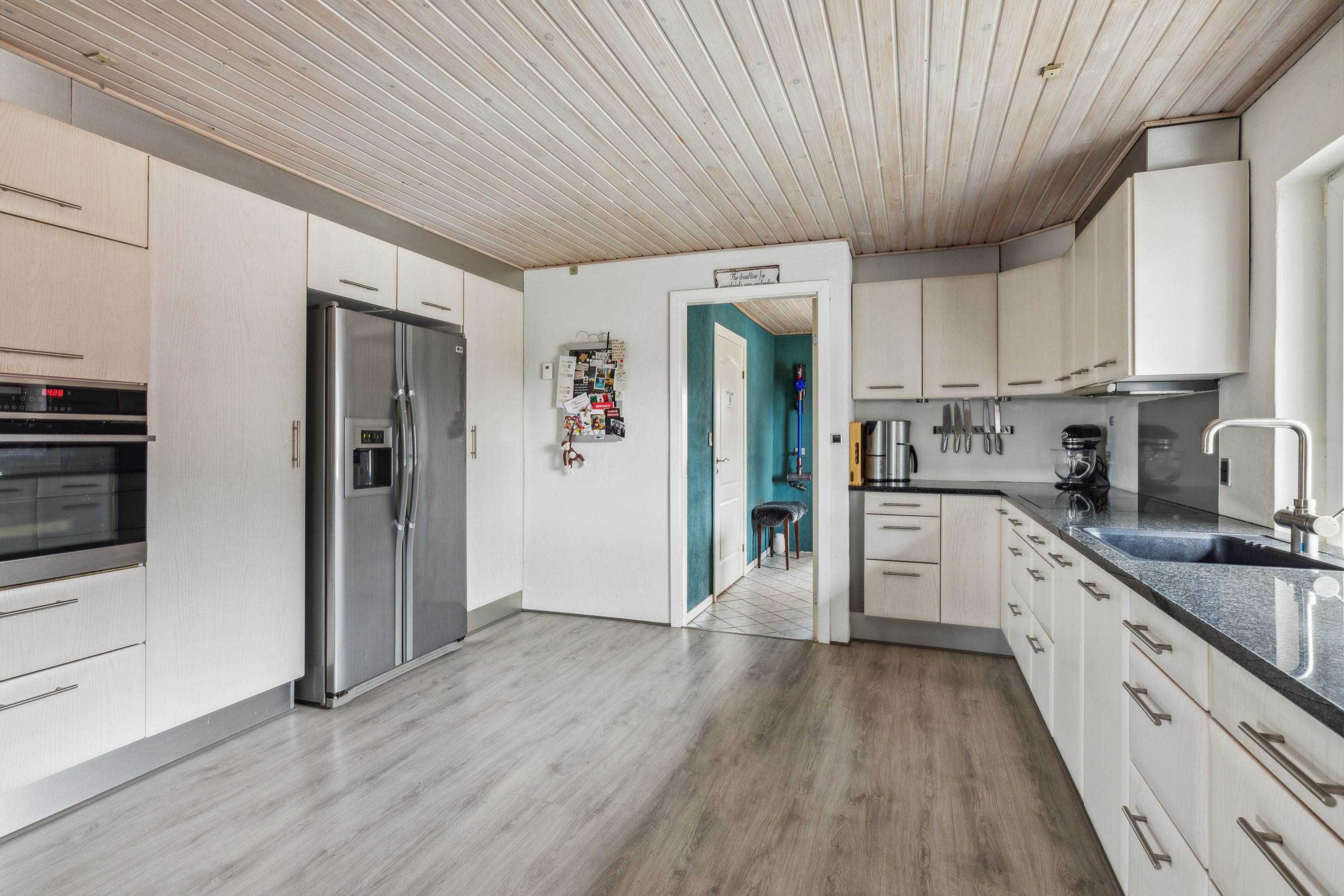 Fremhævet køkken billede i fuldskærmstilstand. Billede af Hviddingvej 11, Hammershøj, 8830 Tjele