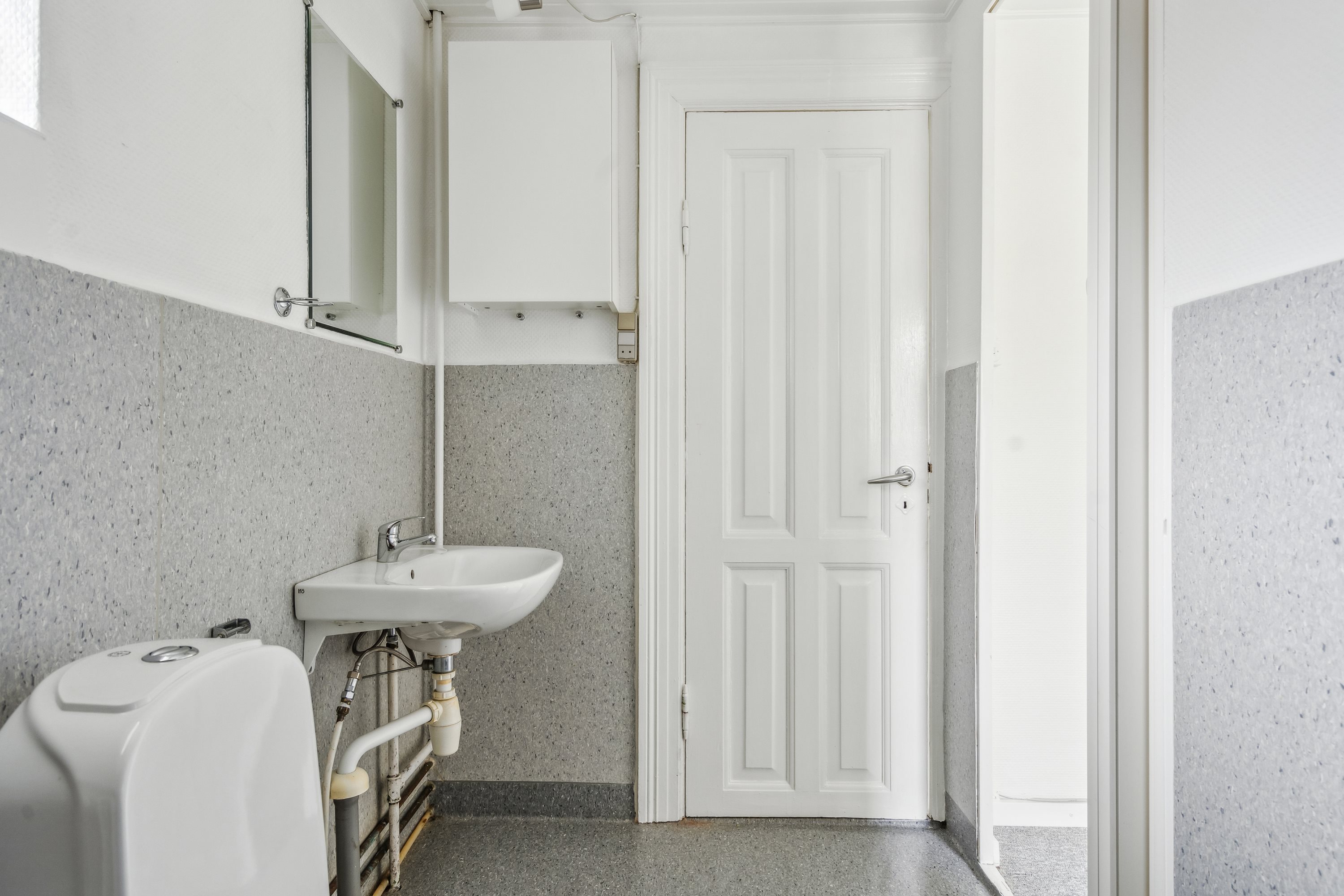 Fremhævet badeværelse billede i fuldskærmstilstand. Billede af Nyvangsvej 3, Hadsund, 9560 Hadsund