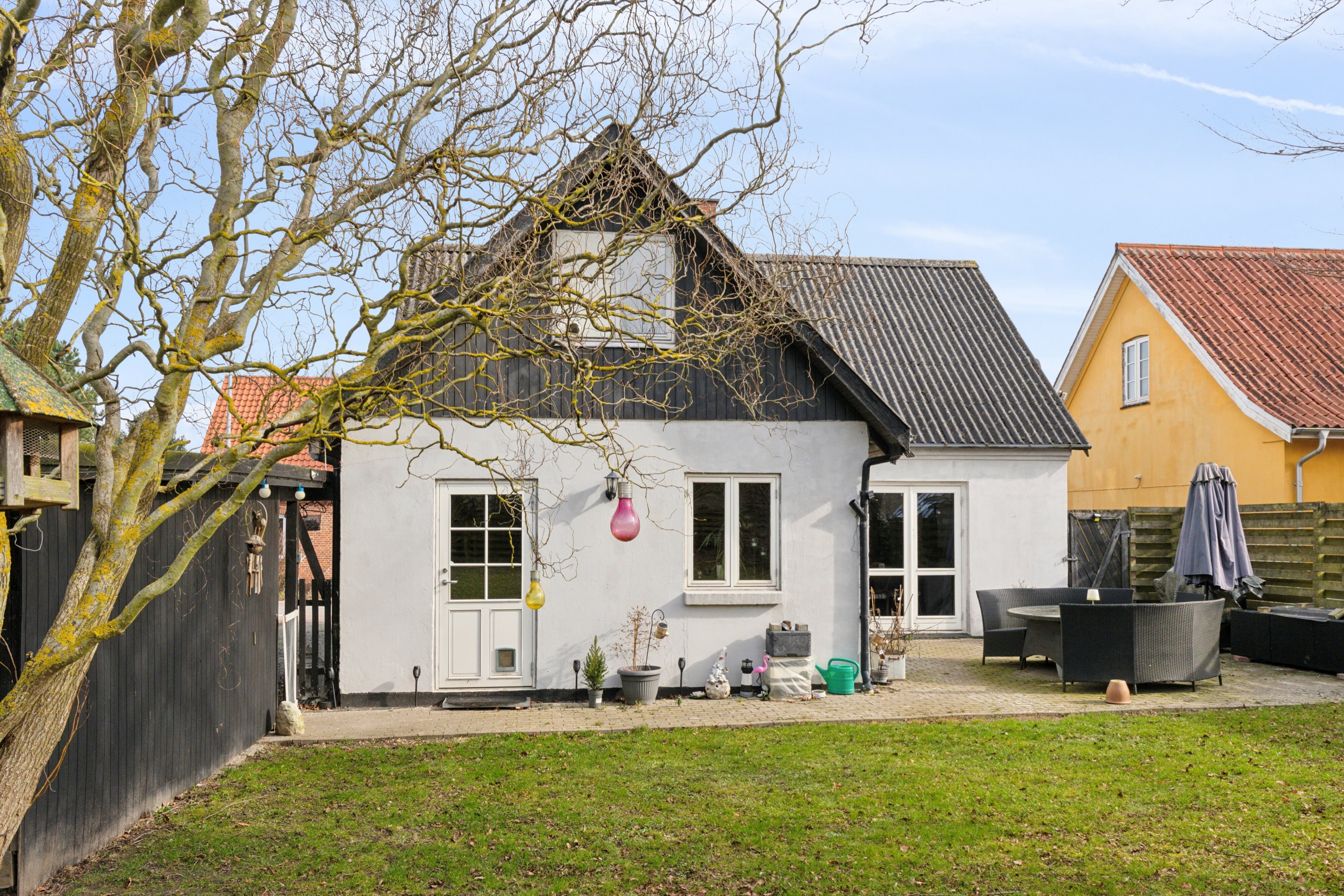 Fremhævet set fra haven billede i fuldskærmstilstand. Billede af Søndergade 14, Hyllinge, 4700 Næstved