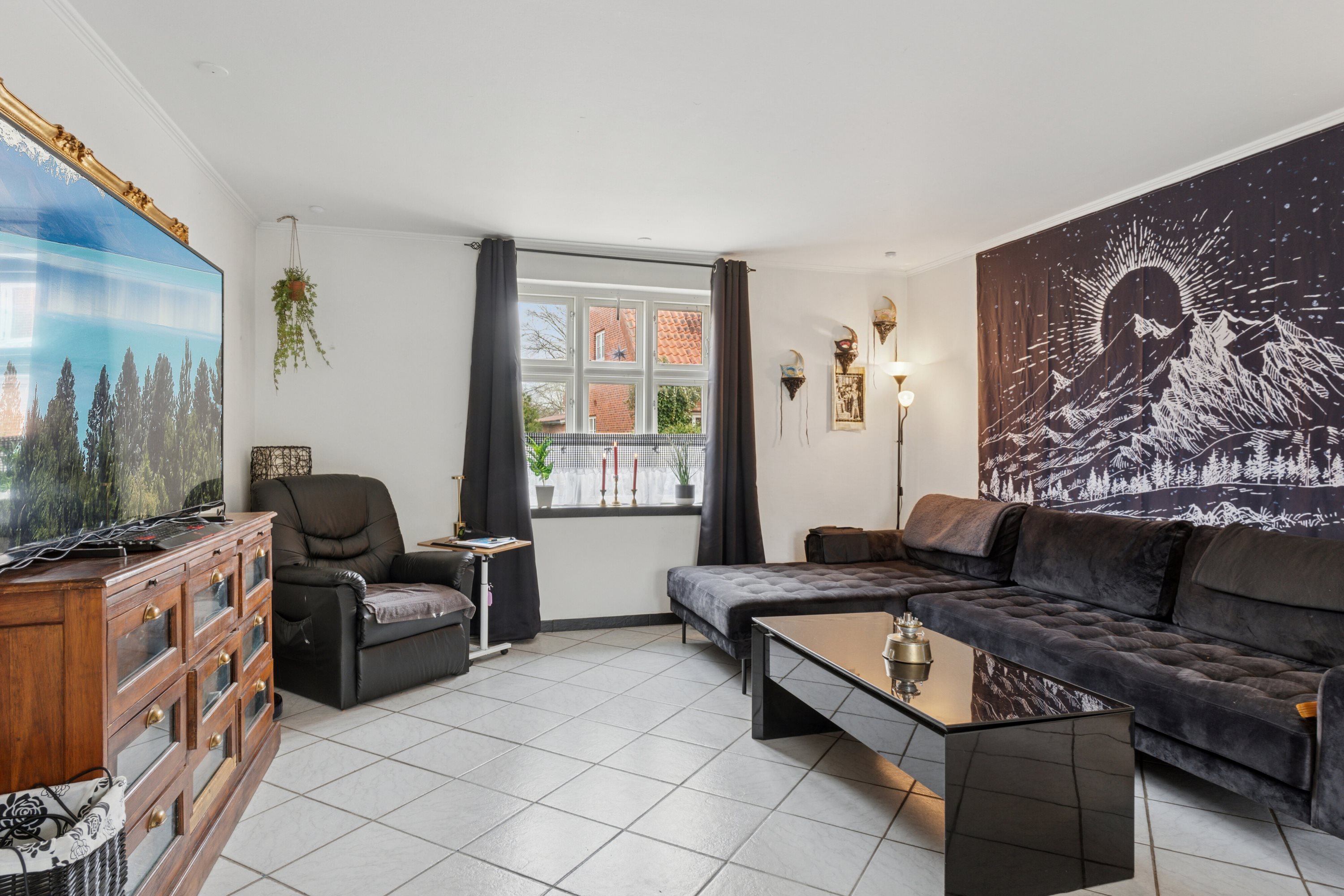 Fremhævet stue billede i fuldskærmstilstand. Billede af Søndergade 14, Hyllinge, 4700 Næstved