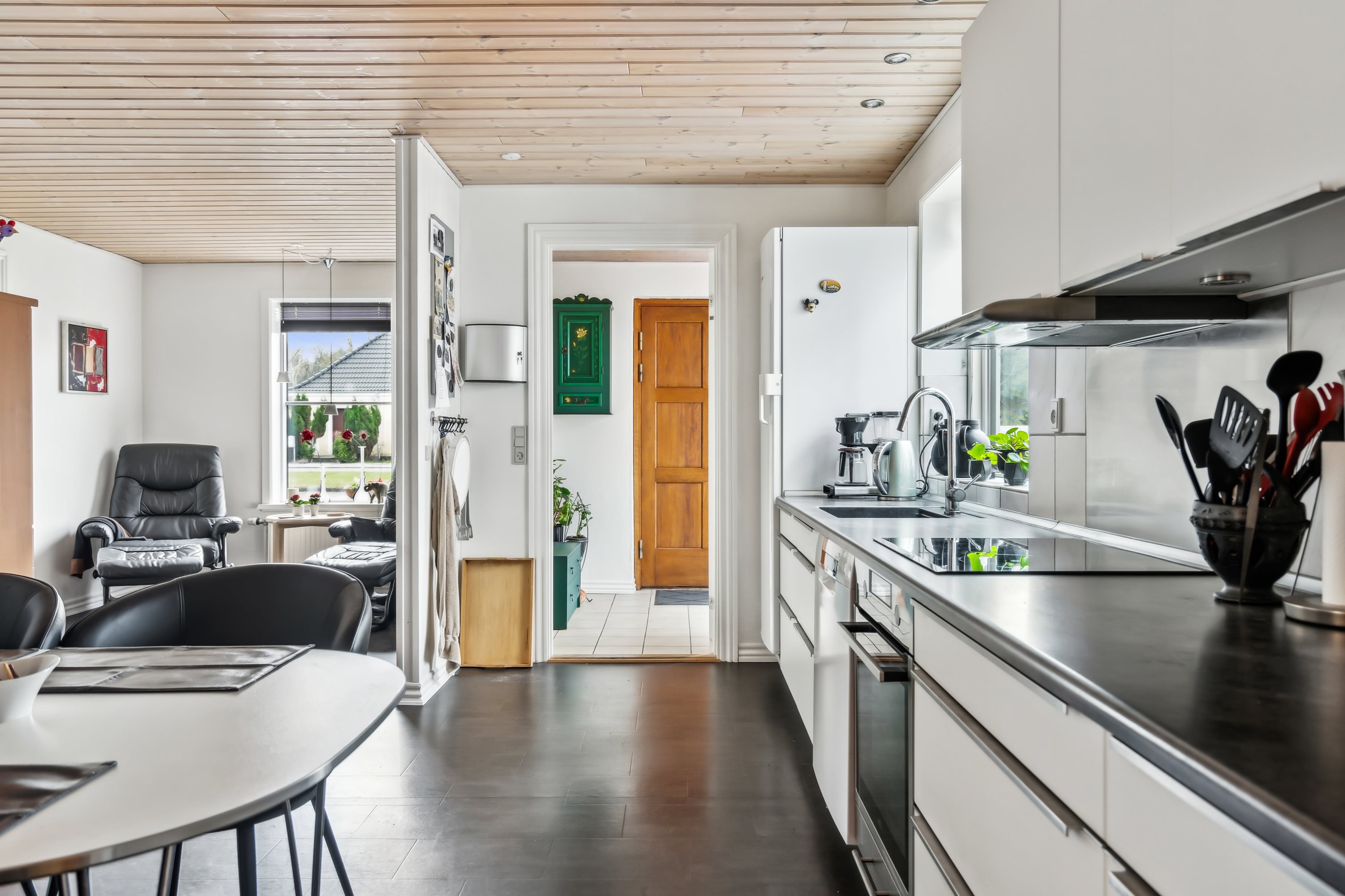 Fremhævet køkken billede i fuldskærmstilstand. Billede af Vesterbro 24, 8970 Havndal