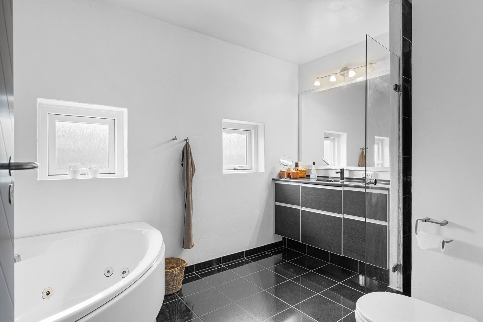 Fremhævet  billede i fuldskærmstilstand. Billede af Krügersvej 27, Sanddal, 7000 Fredericia