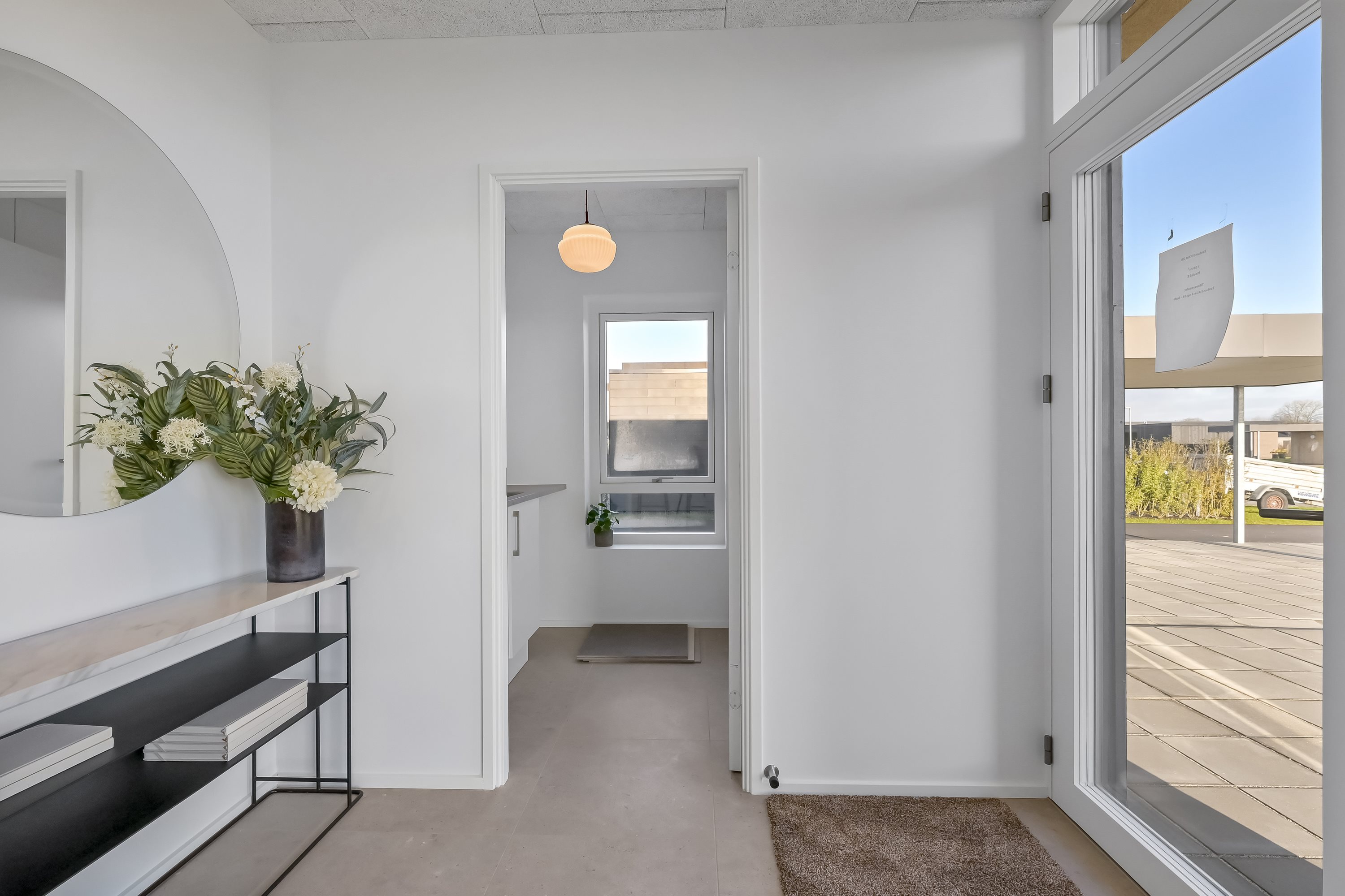 Fremhævet entré billede i fuldskærmstilstand. Billede af Tavlund Allé 34, Lind, 7400 Herning