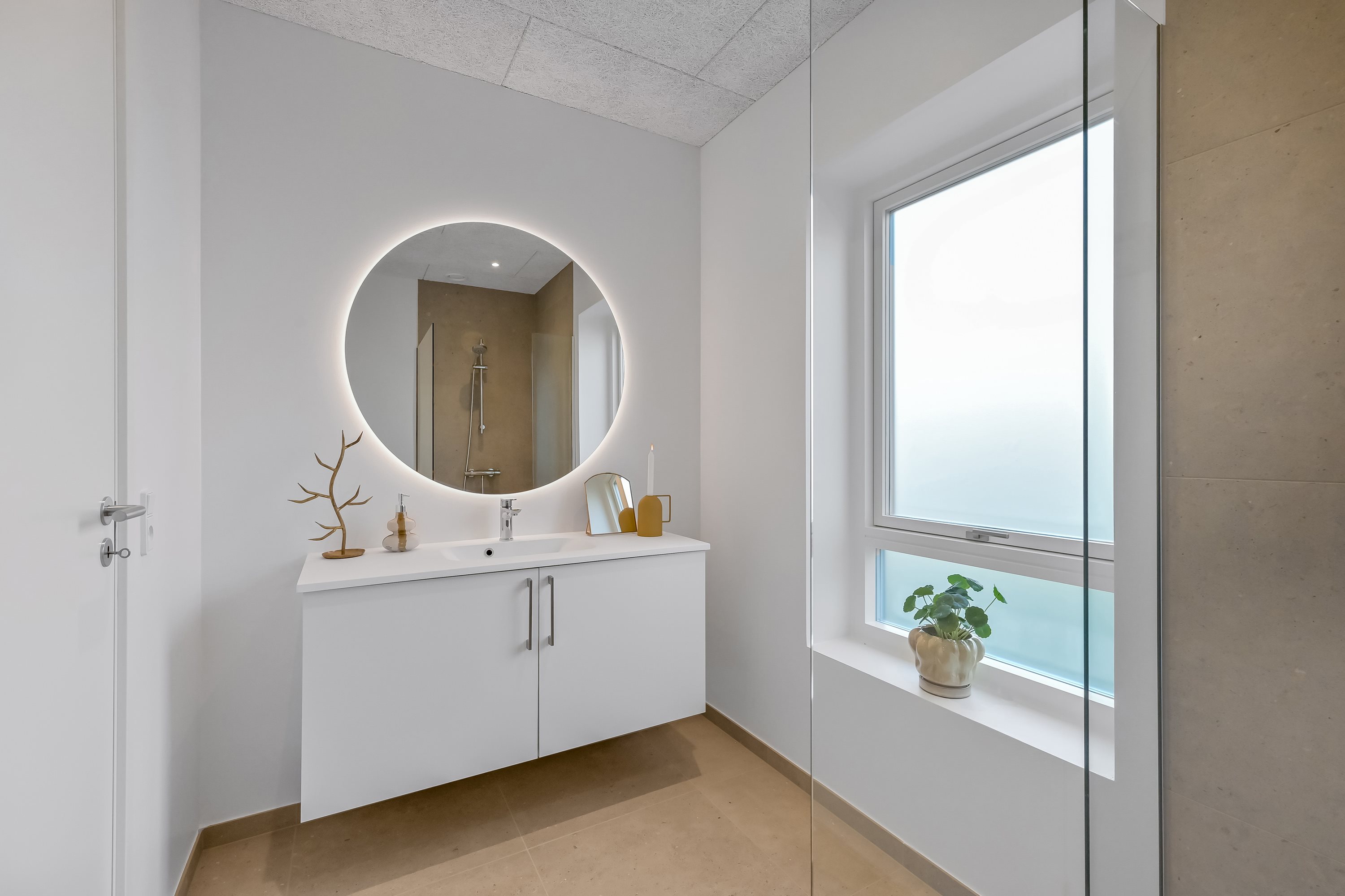 Fremhævet badeværelse billede i fuldskærmstilstand. Billede af Tavlund Allé 34, Lind, 7400 Herning