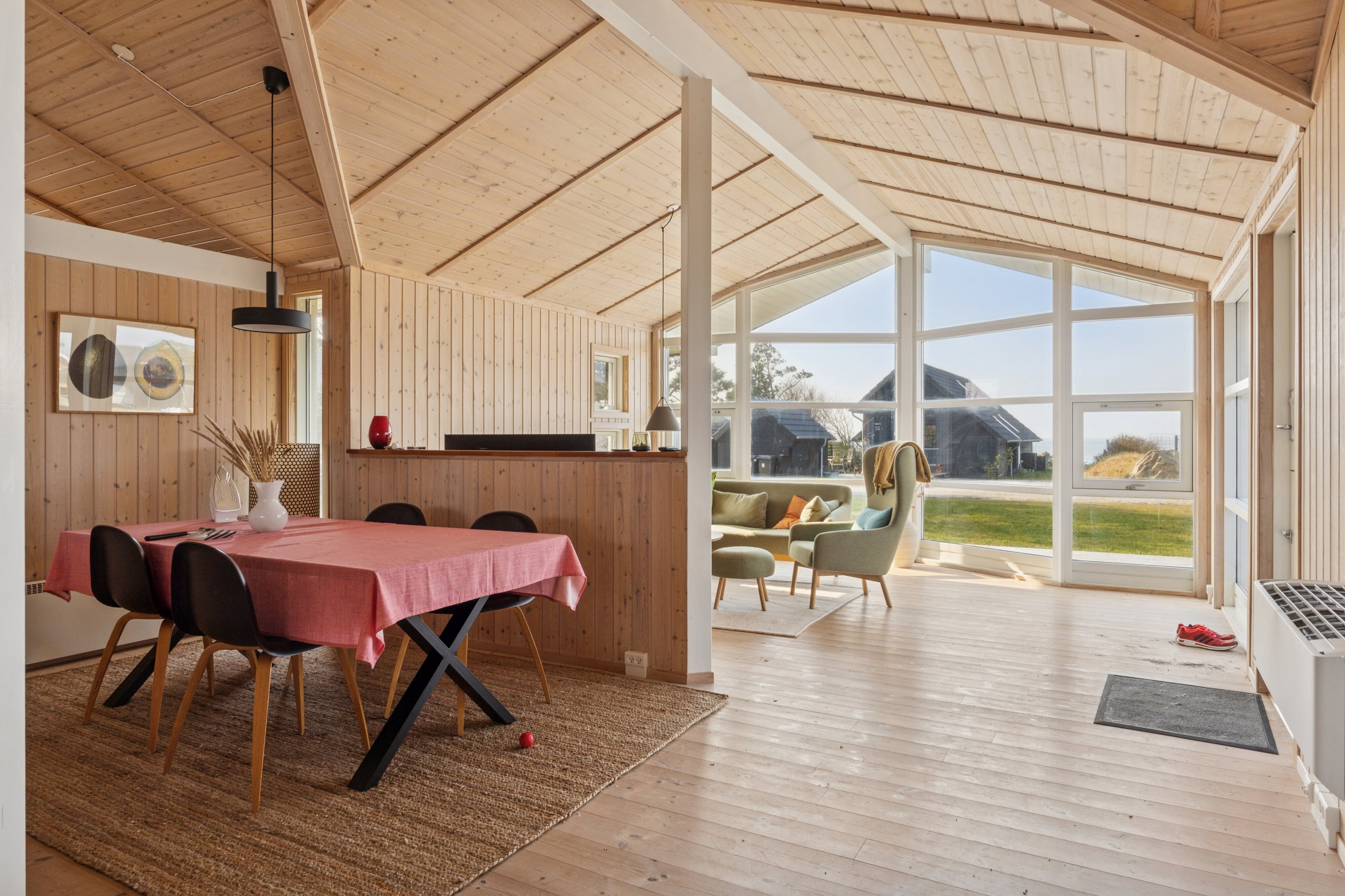 Fremhævet spiseplads billede i fuldskærmstilstand. Billede af Lundevej 16, Kirke Helsinge, 4281 Gørlev