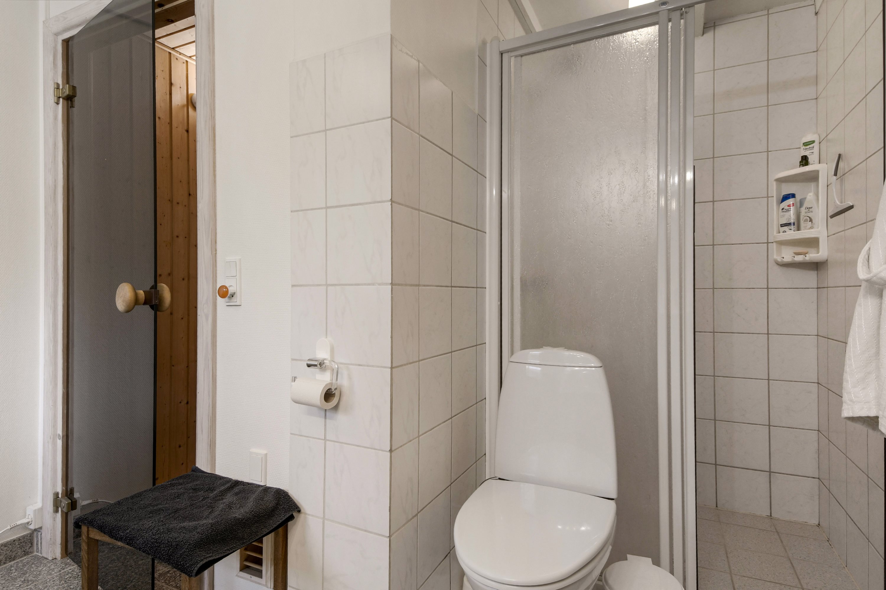 Fremhævet badeværelse billede i fuldskærmstilstand. Billede af Egernvej 6, Husby, 6990 Ulfborg