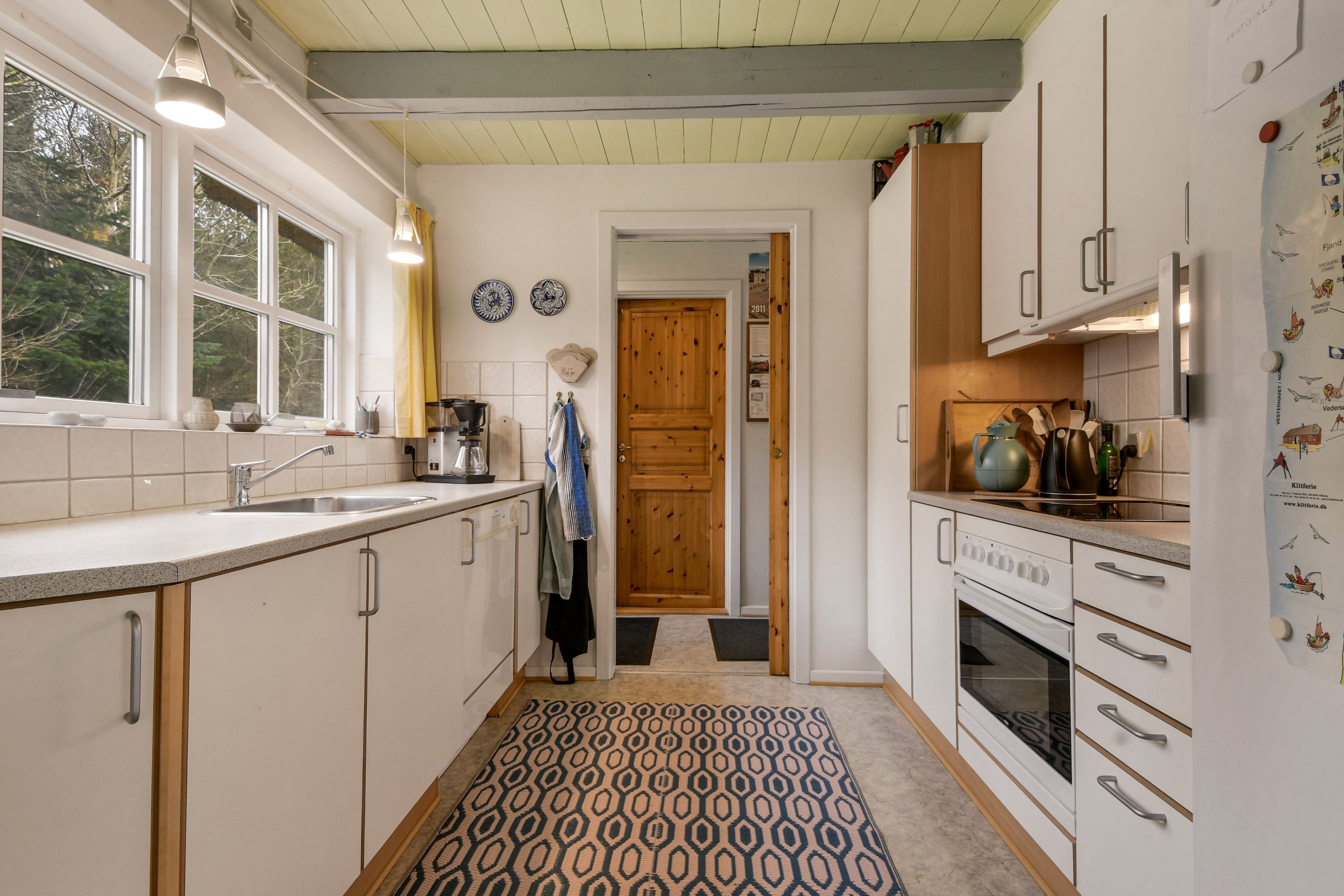 Fremhævet køkken billede i fuldskærmstilstand. Billede af Egernvej 6, Husby, 6990 Ulfborg