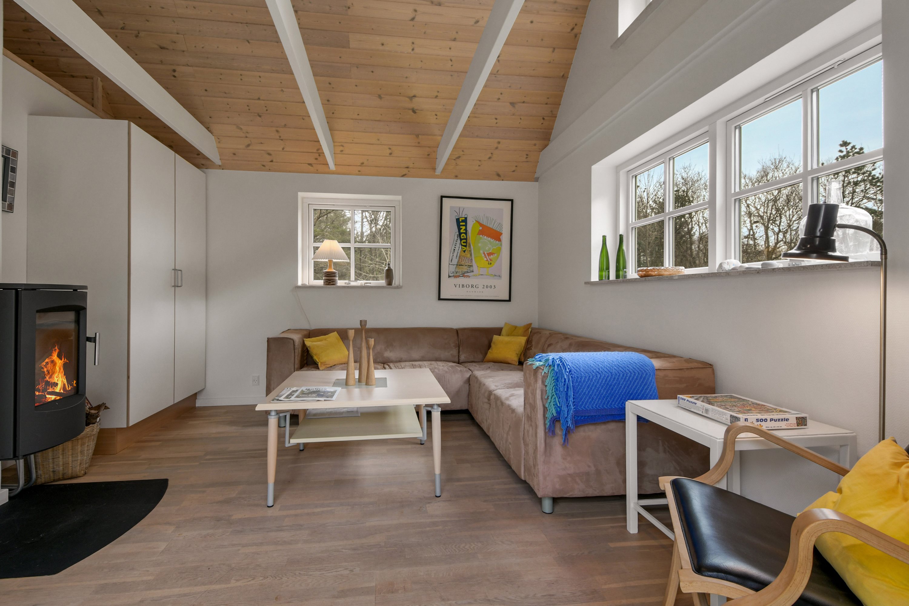 Fremhævet stue billede i fuldskærmstilstand. Billede af Egernvej 6, Husby, 6990 Ulfborg