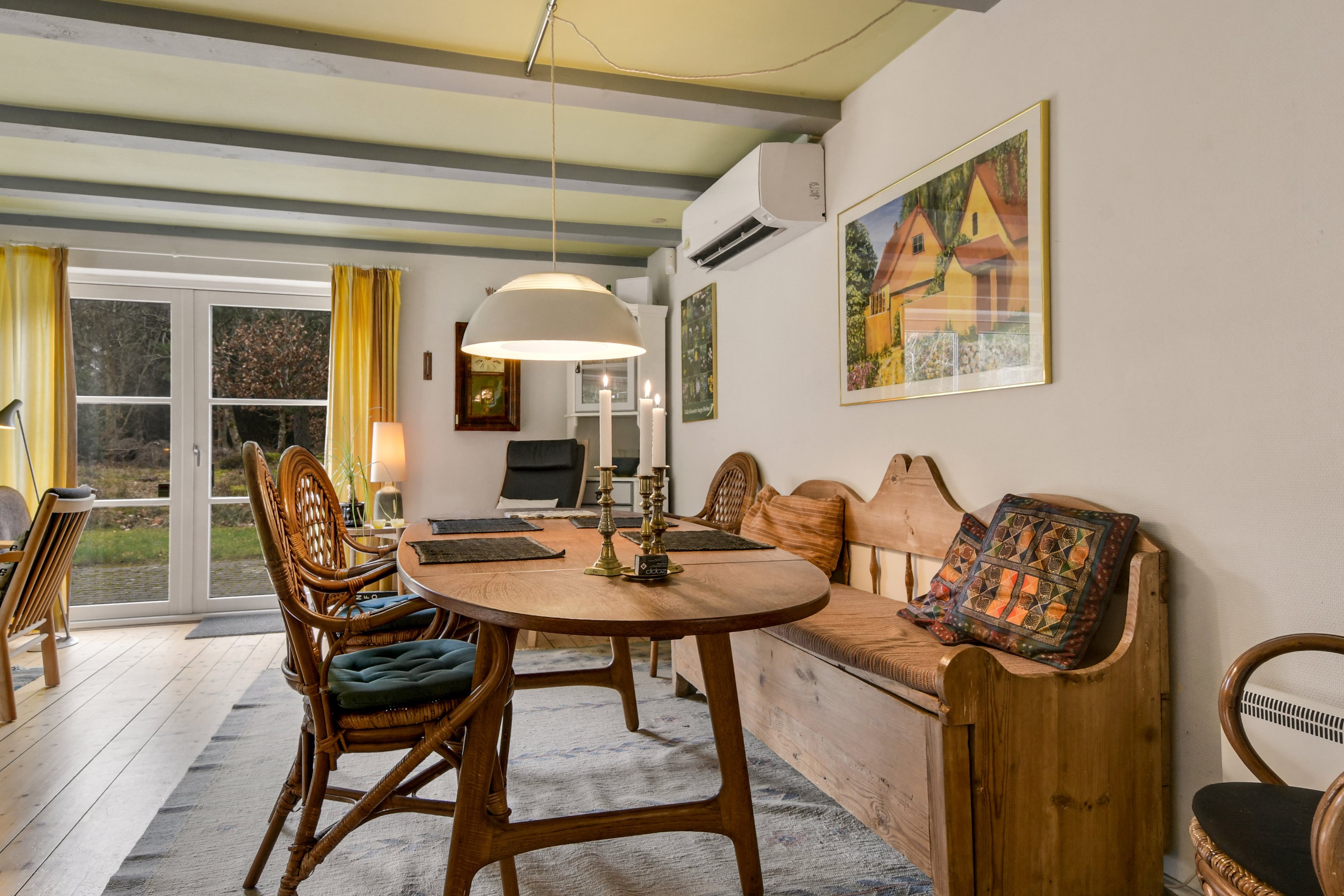 Fremhævet stue billede i fuldskærmstilstand. Billede af Egernvej 6, Husby, 6990 Ulfborg