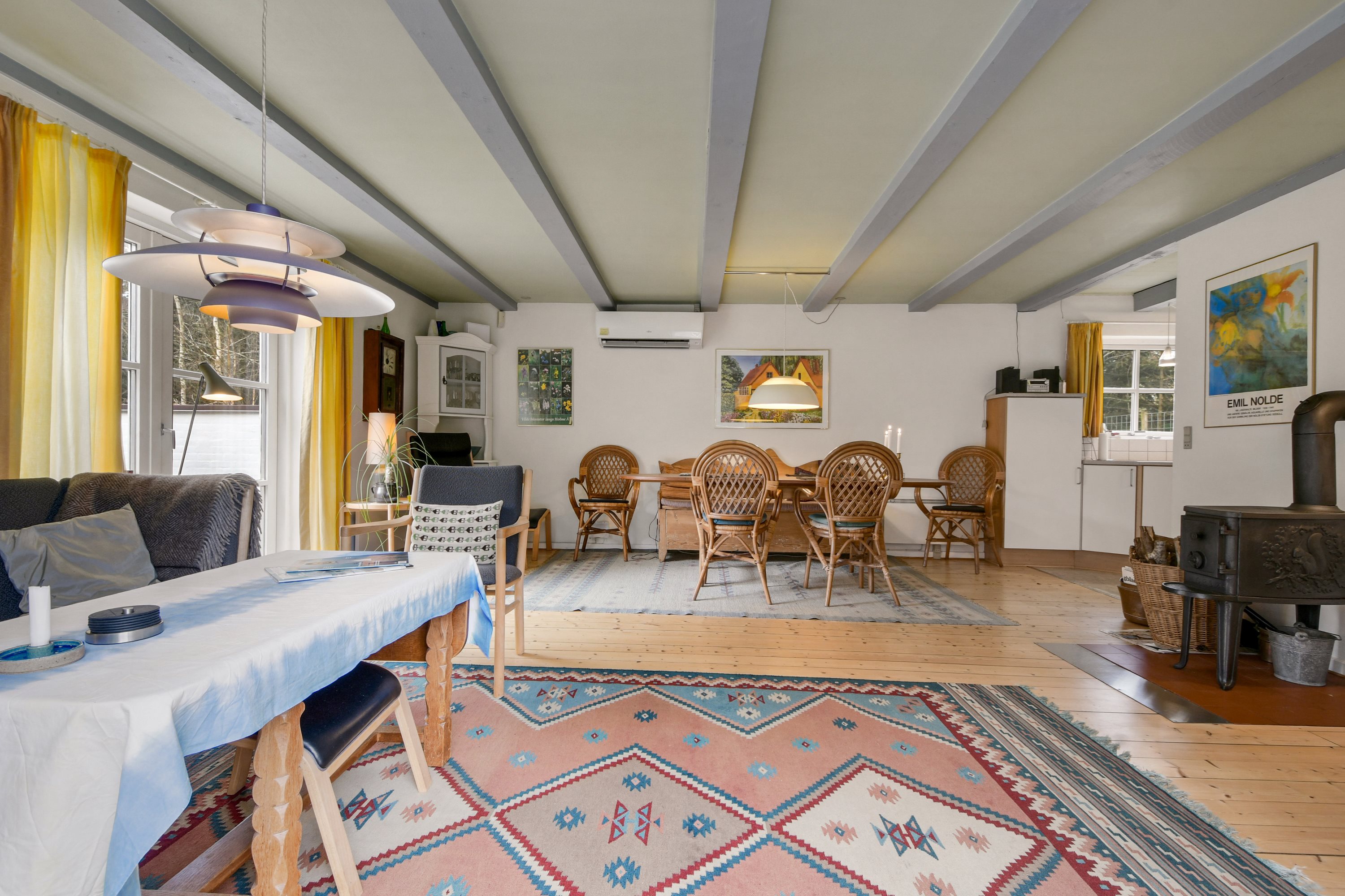 Fremhævet stue billede i fuldskærmstilstand. Billede af Egernvej 6, Husby, 6990 Ulfborg