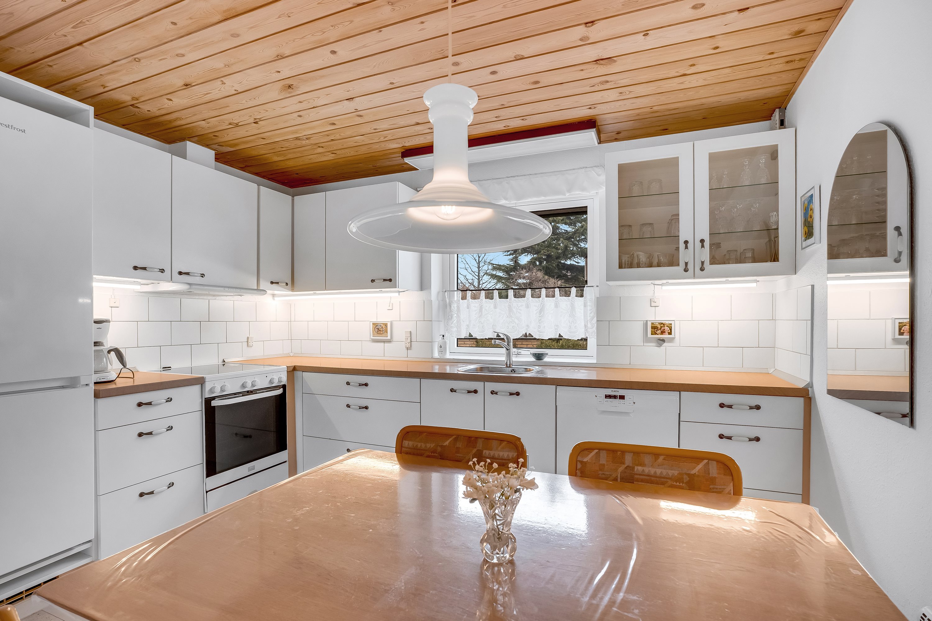 Fremhævet køkken billede i fuldskærmstilstand. Billede af Lindstrømsvej 3, 4941 Bandholm