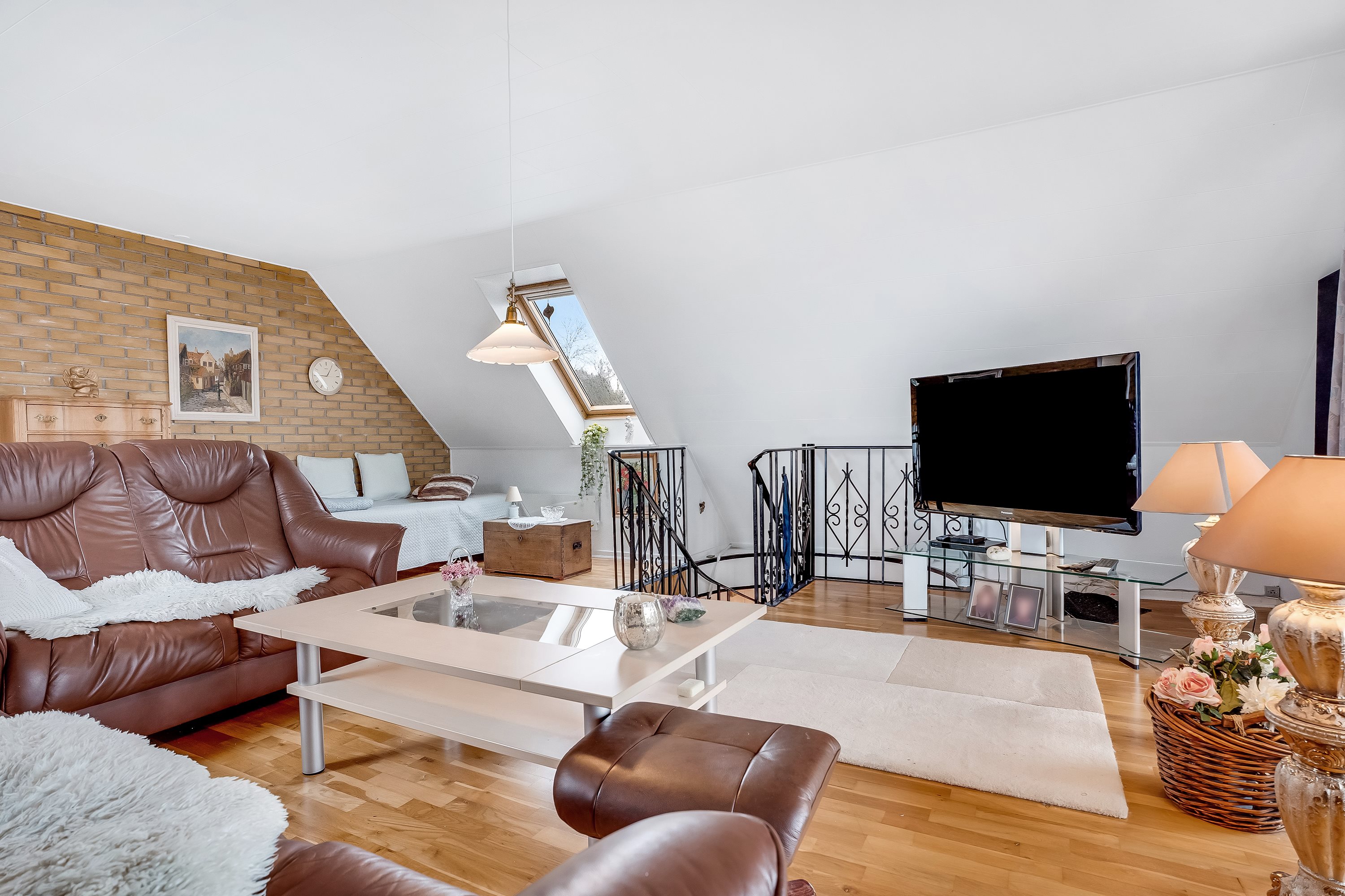 Fremhævet stue billede i fuldskærmstilstand. Billede af Lindstrømsvej 3, 4941 Bandholm