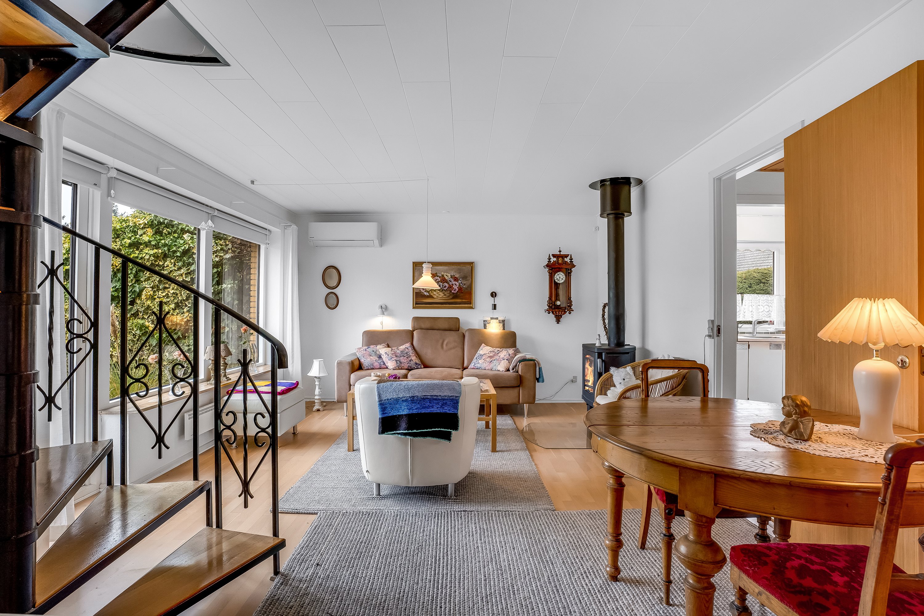 Miniaturebillede 1: stue. Billede af Lindstrømsvej 3, 4941 Bandholm