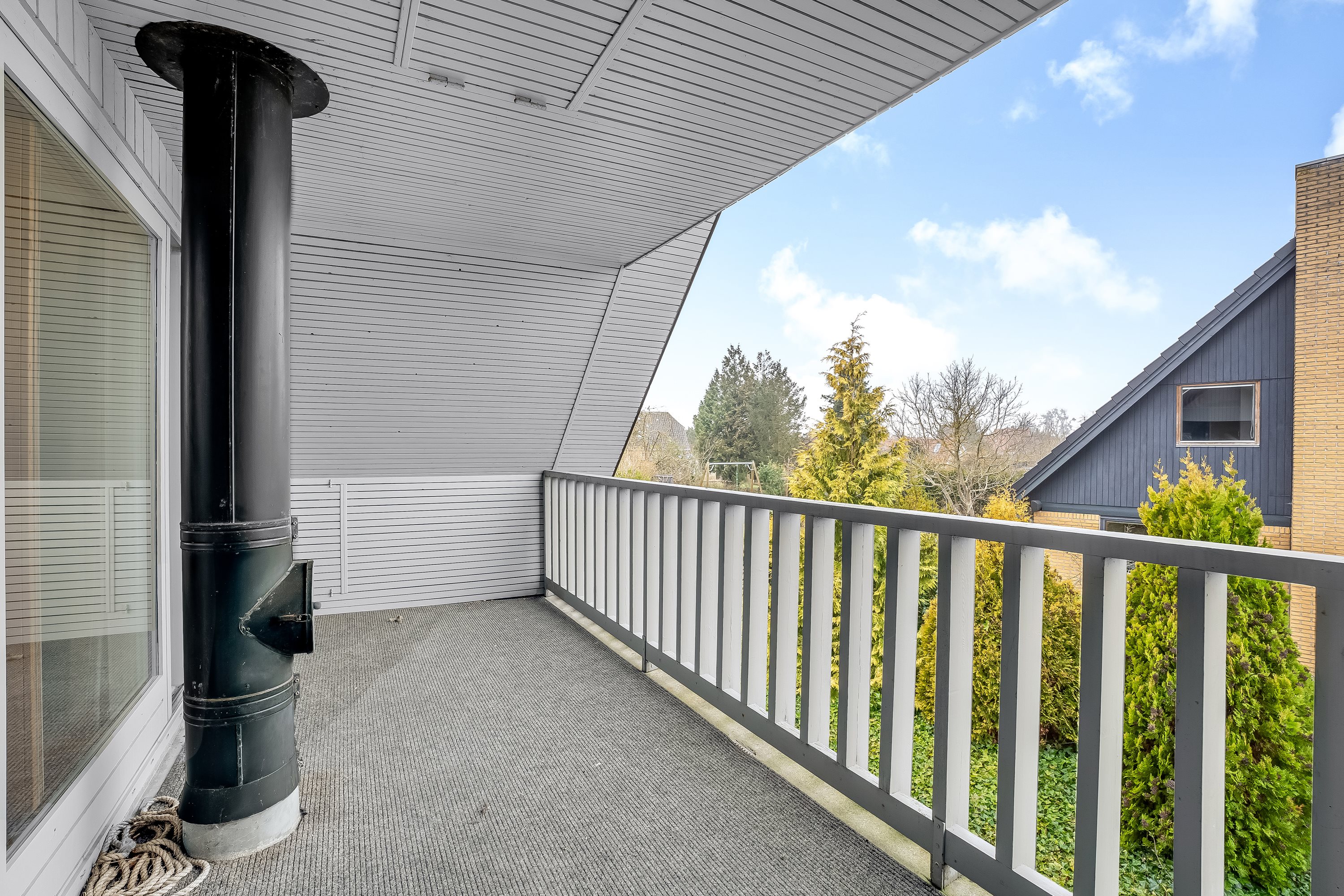 Fremhævet altan billede i fuldskærmstilstand. Billede af Lindstrømsvej 3, 4941 Bandholm