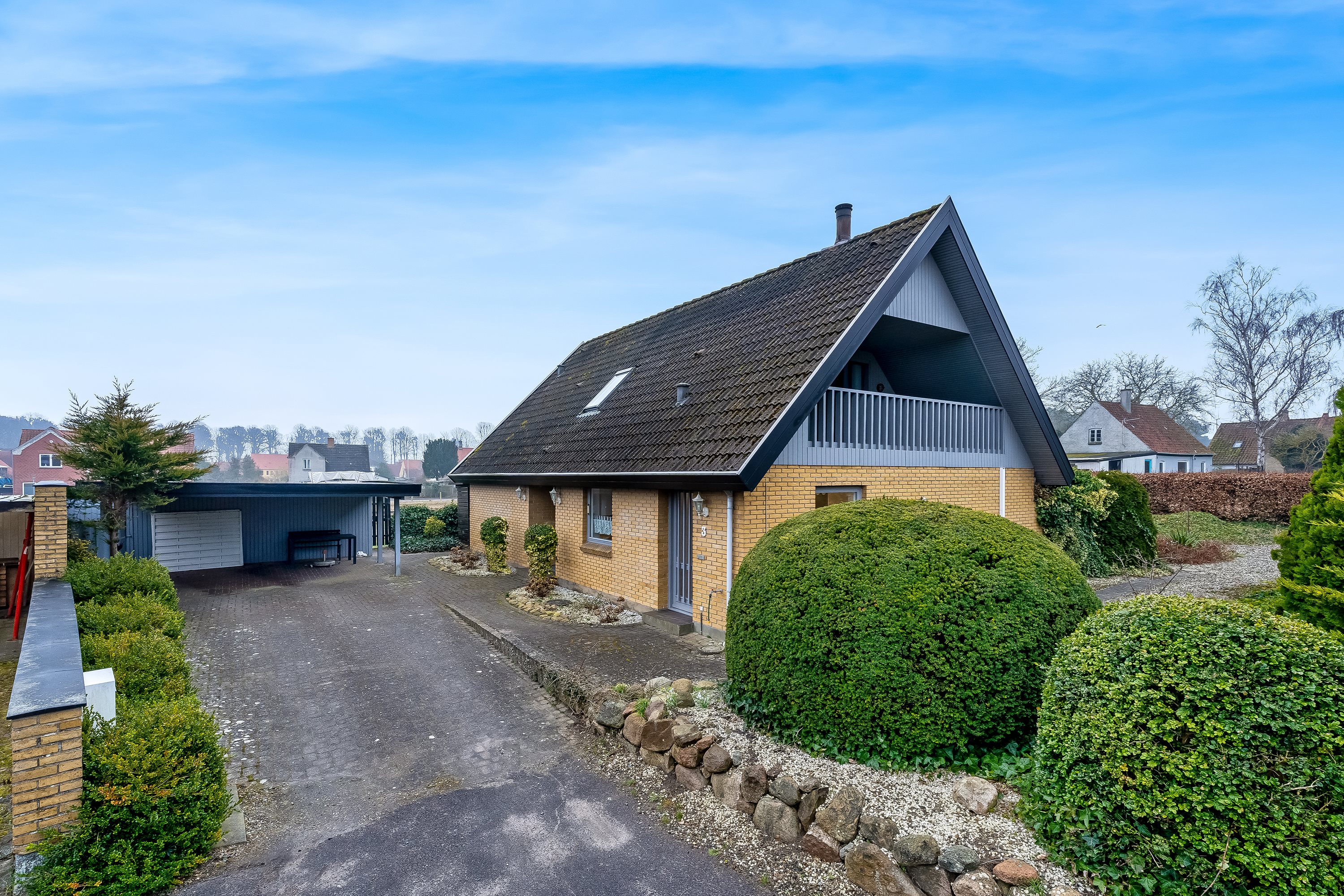 Fremhævet mastefoto billede i fuldskærmstilstand. Billede af Lindstrømsvej 3, 4941 Bandholm