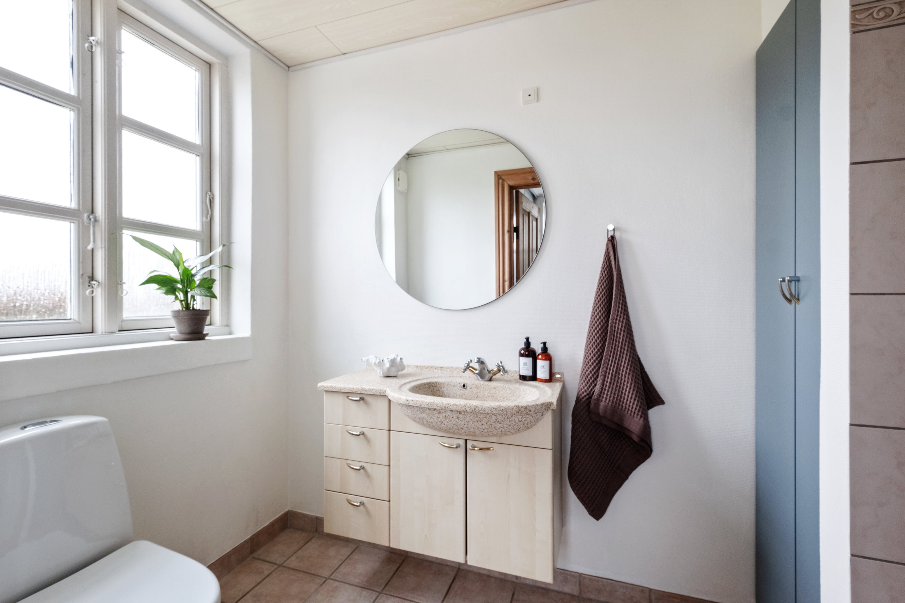 Fremhævet badeværelse billede i fuldskærmstilstand. Billede af Byrstedvej 73, 9240 Nibe