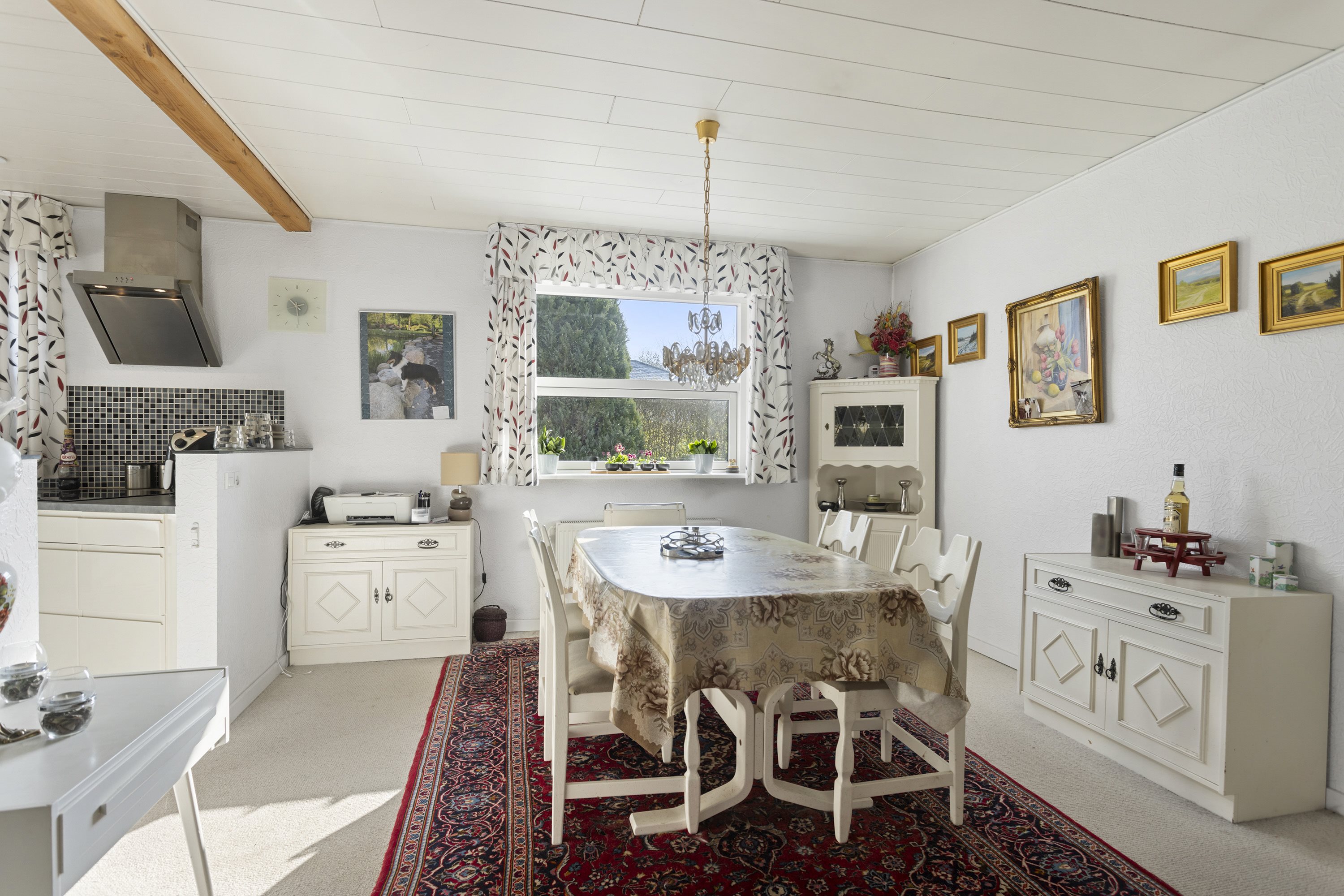 Fremhævet køkken alrum billede i fuldskærmstilstand. Billede af Granvej 2, 9320 Hjallerup