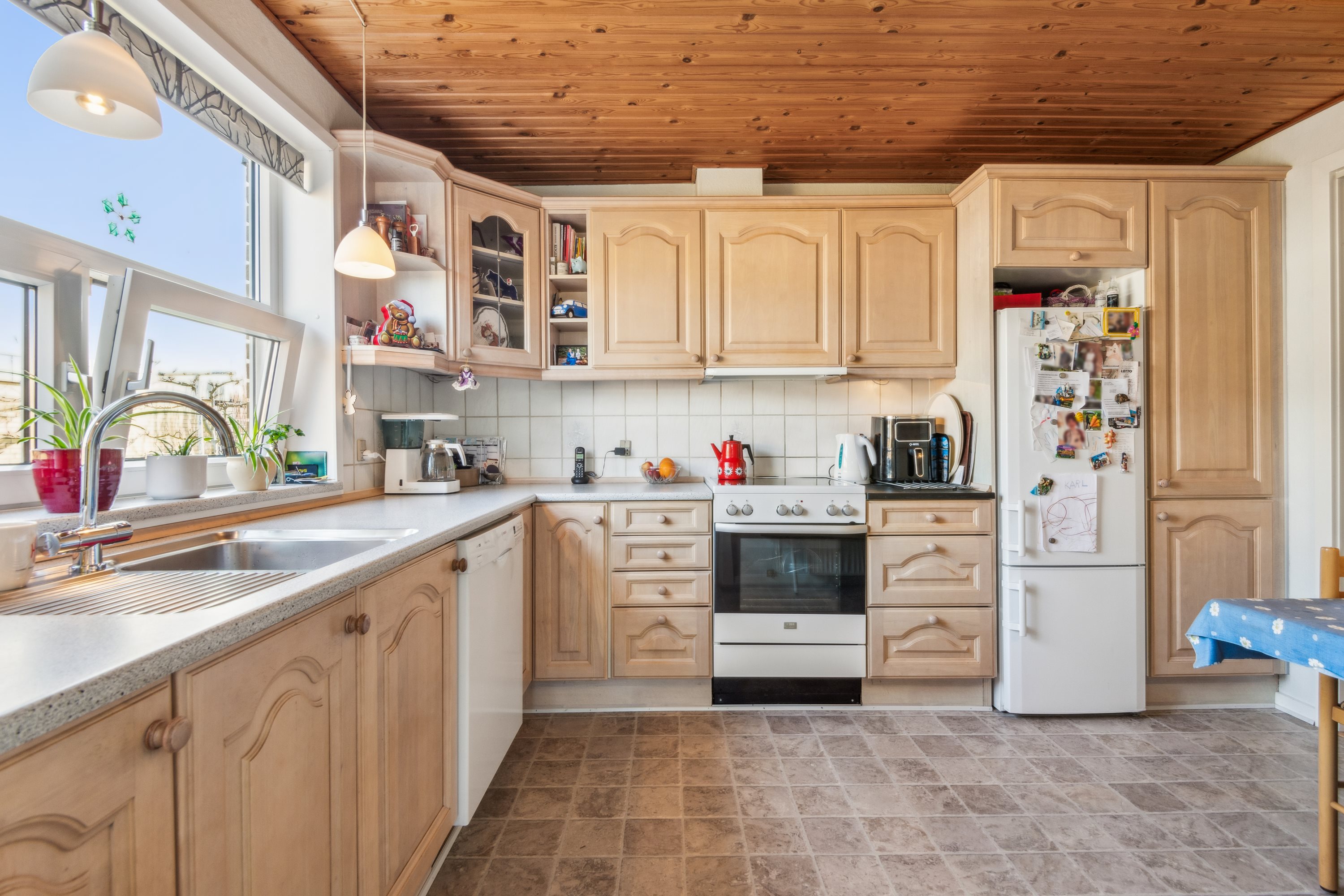 Fremhævet køkken billede i fuldskærmstilstand. Billede af Porsborgvej 23, 9530 Støvring