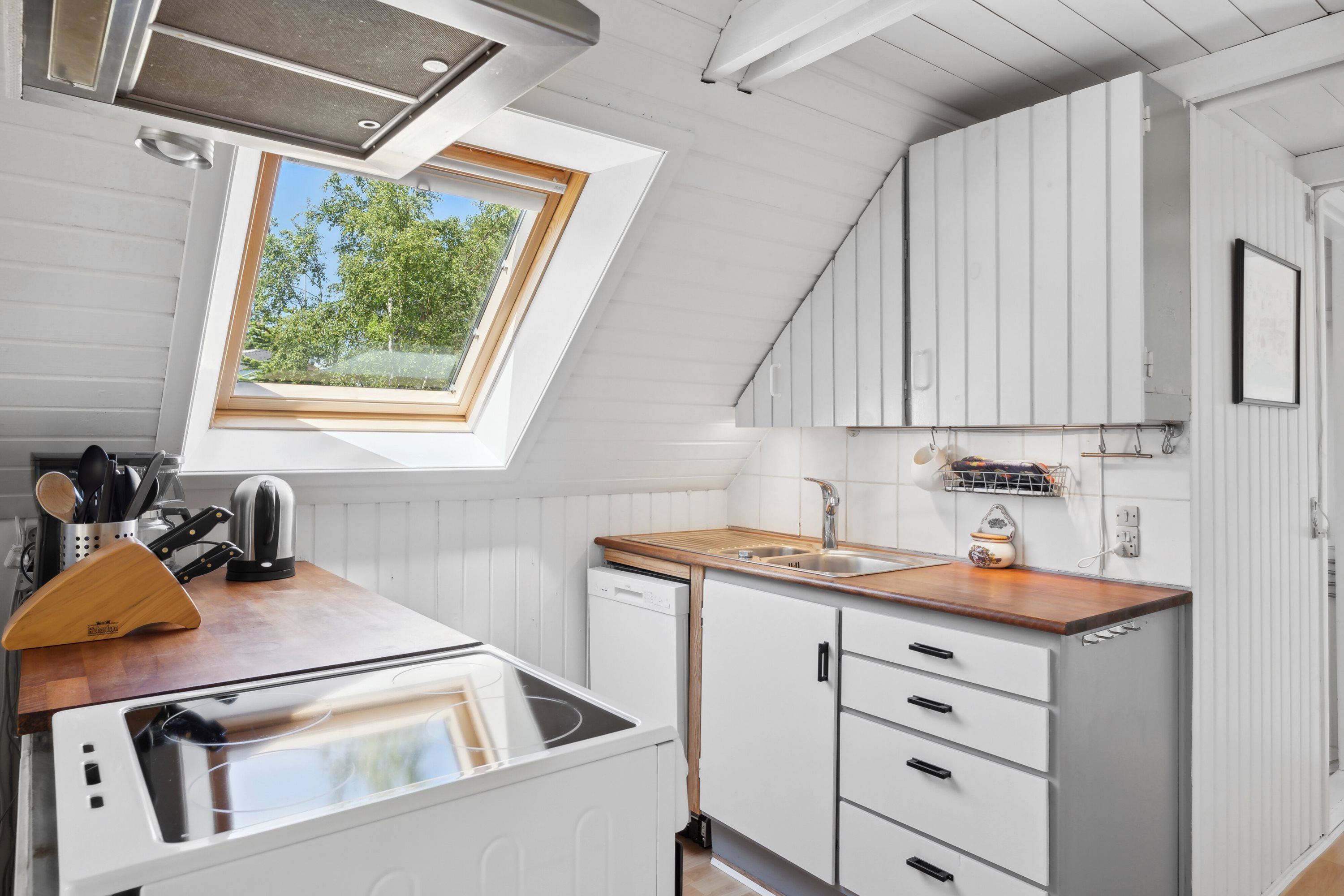 Fremhævet  billede i fuldskærmstilstand. Billede af Lyngbakkevej 3, Fuglslev, 8400 Ebeltoft