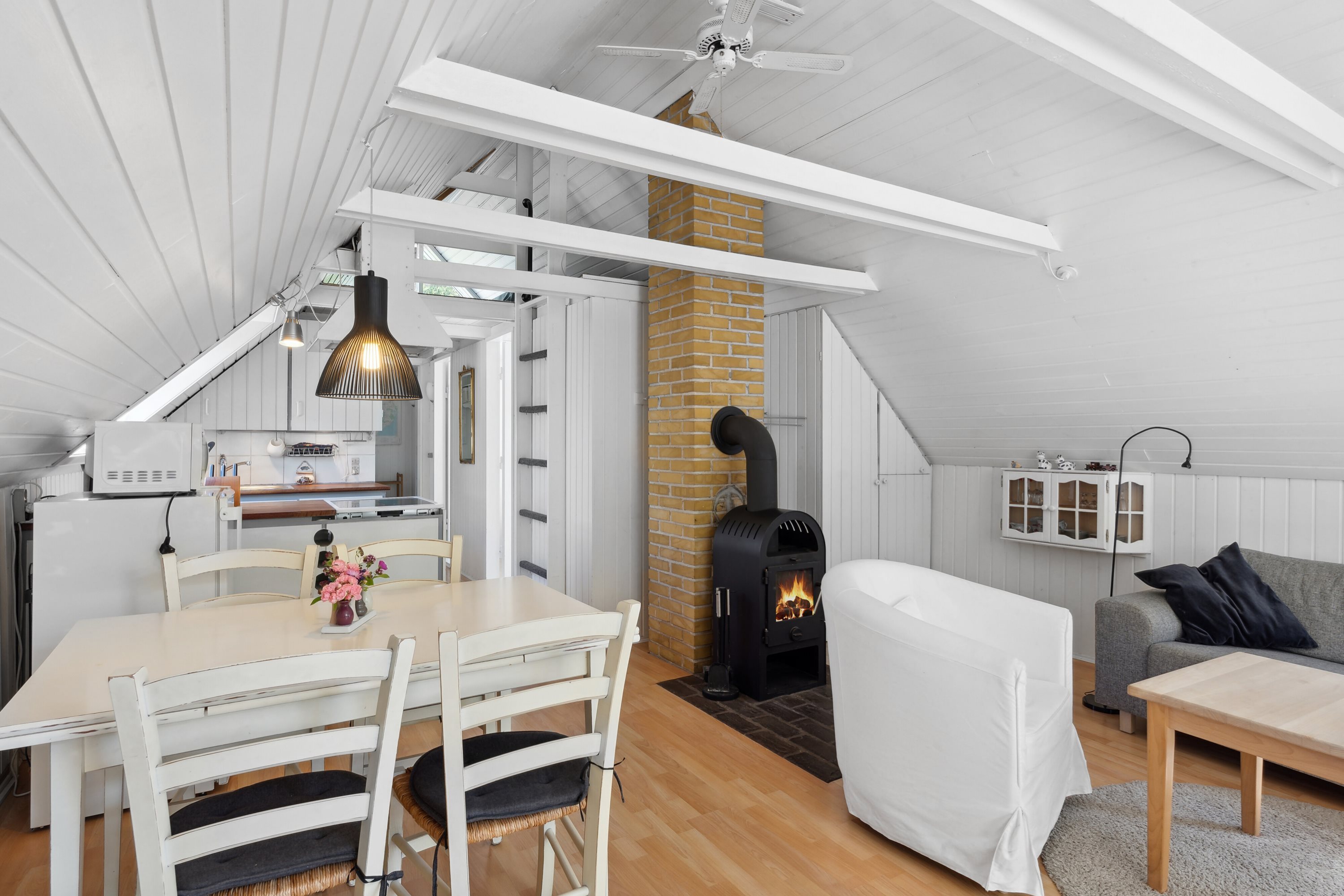 Fremhævet  billede i fuldskærmstilstand. Billede af Lyngbakkevej 3, Fuglslev, 8400 Ebeltoft