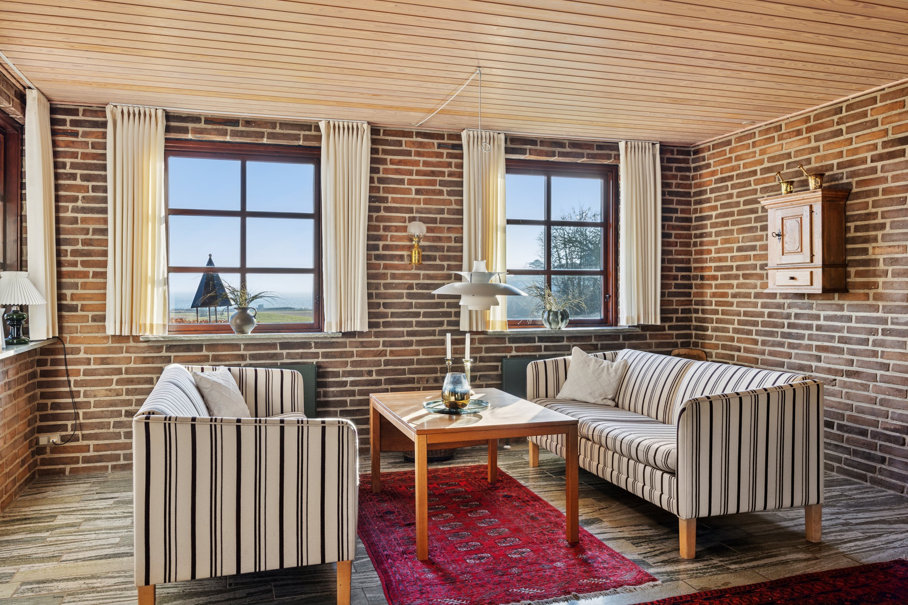 Fremhævet terrasse billede i fuldskærmstilstand. Billede af Handrupgårdvej 28, Handrup Strand, 8400 Ebeltoft