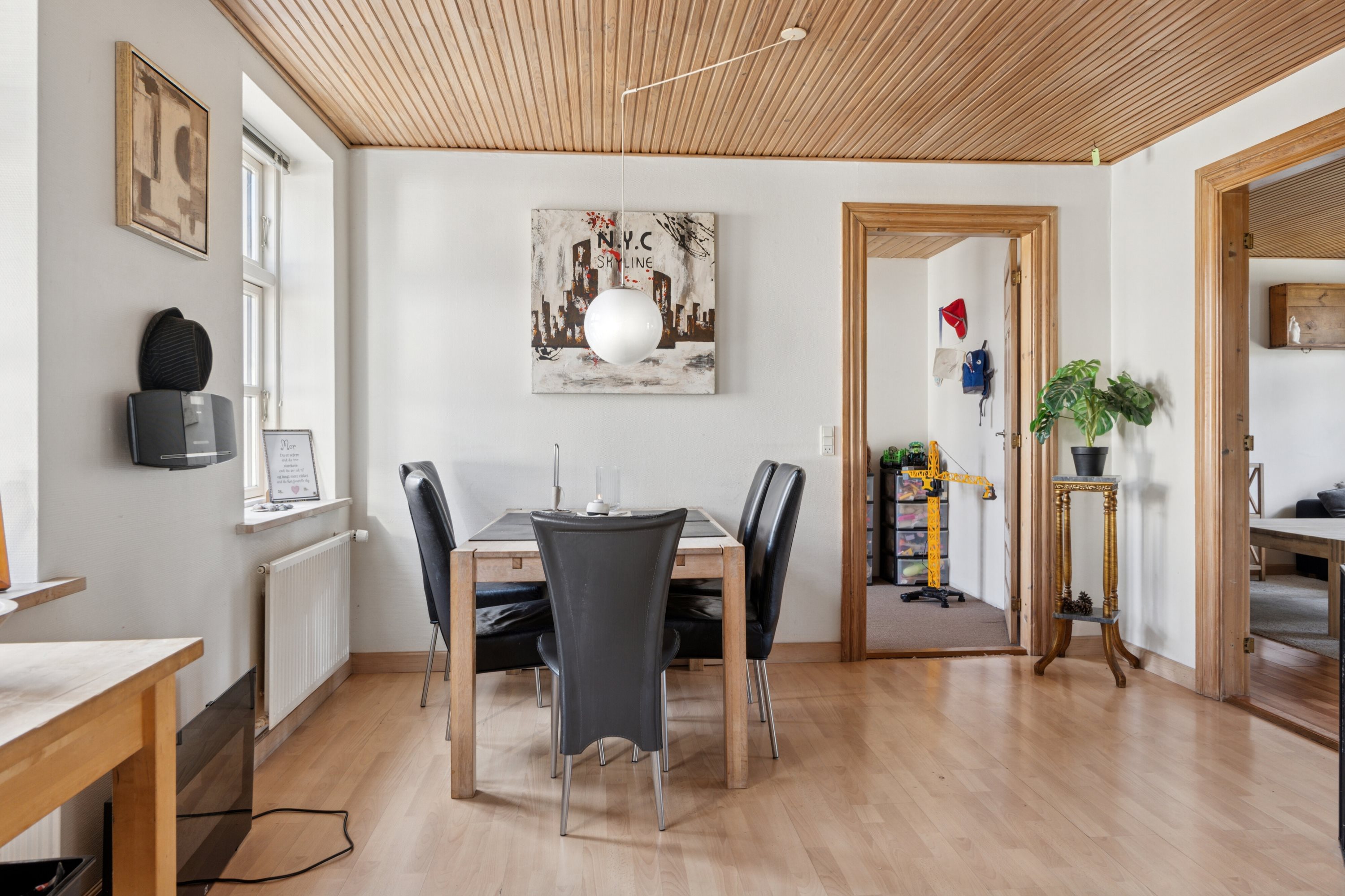 Miniaturebillede 2: spisestue. Billede af Rørkærvej 9, 4760 Vordingborg