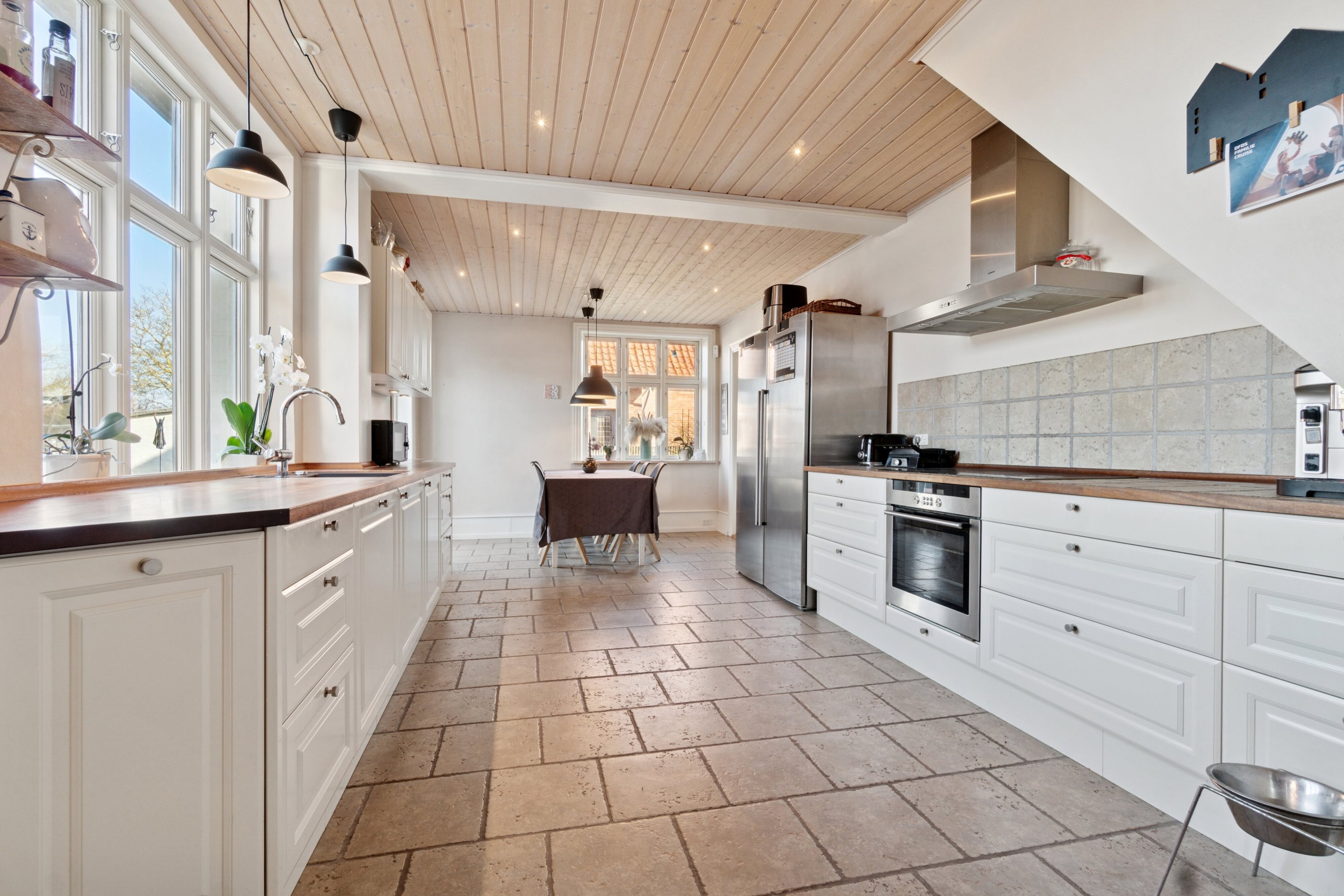 Miniaturebillede 2: køkken. Billede af Svanekevej 1B, 3700 Rønne