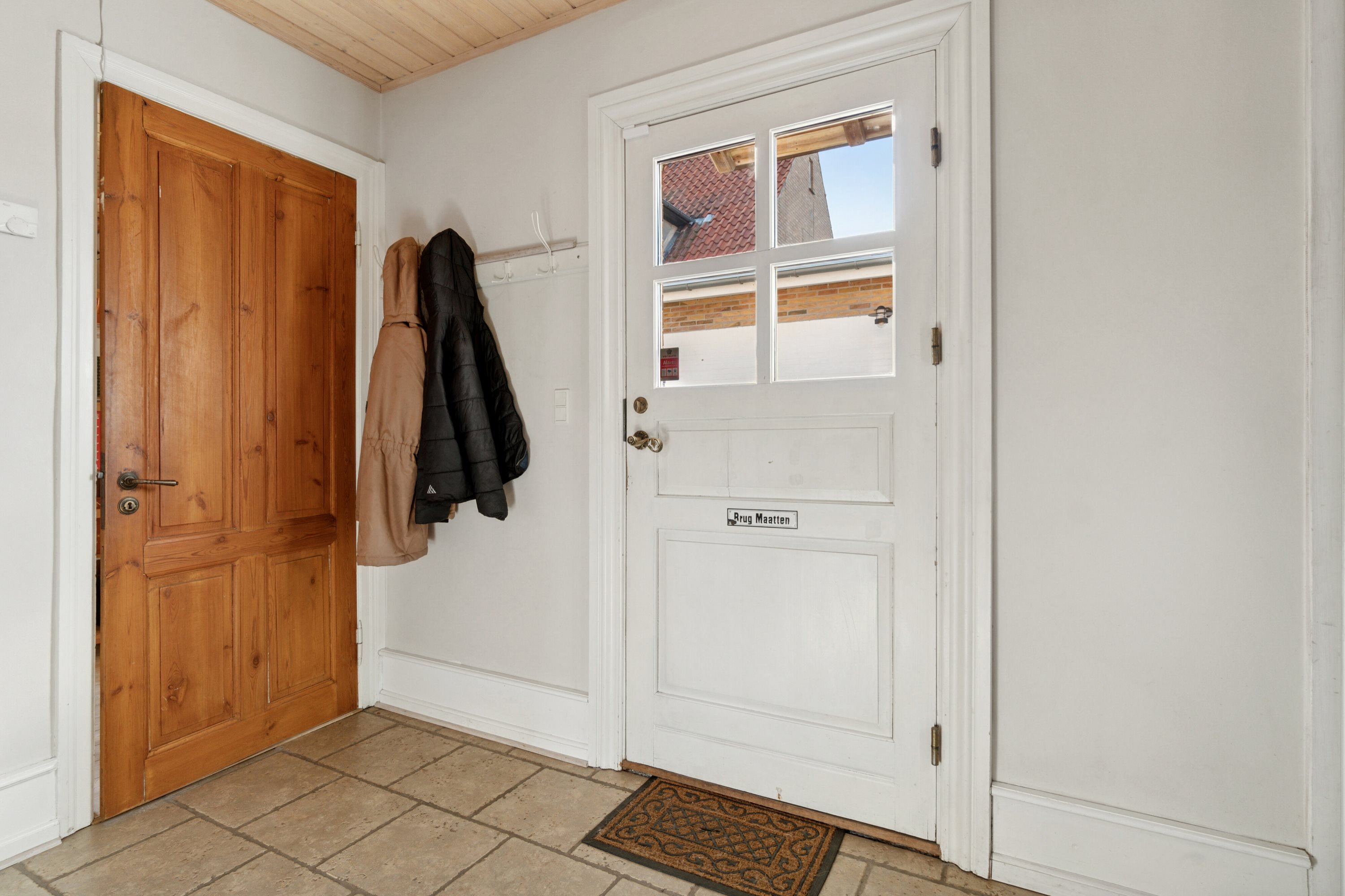 Fremhævet gang billede i fuldskærmstilstand. Billede af Svanekevej 1B, 3700 Rønne