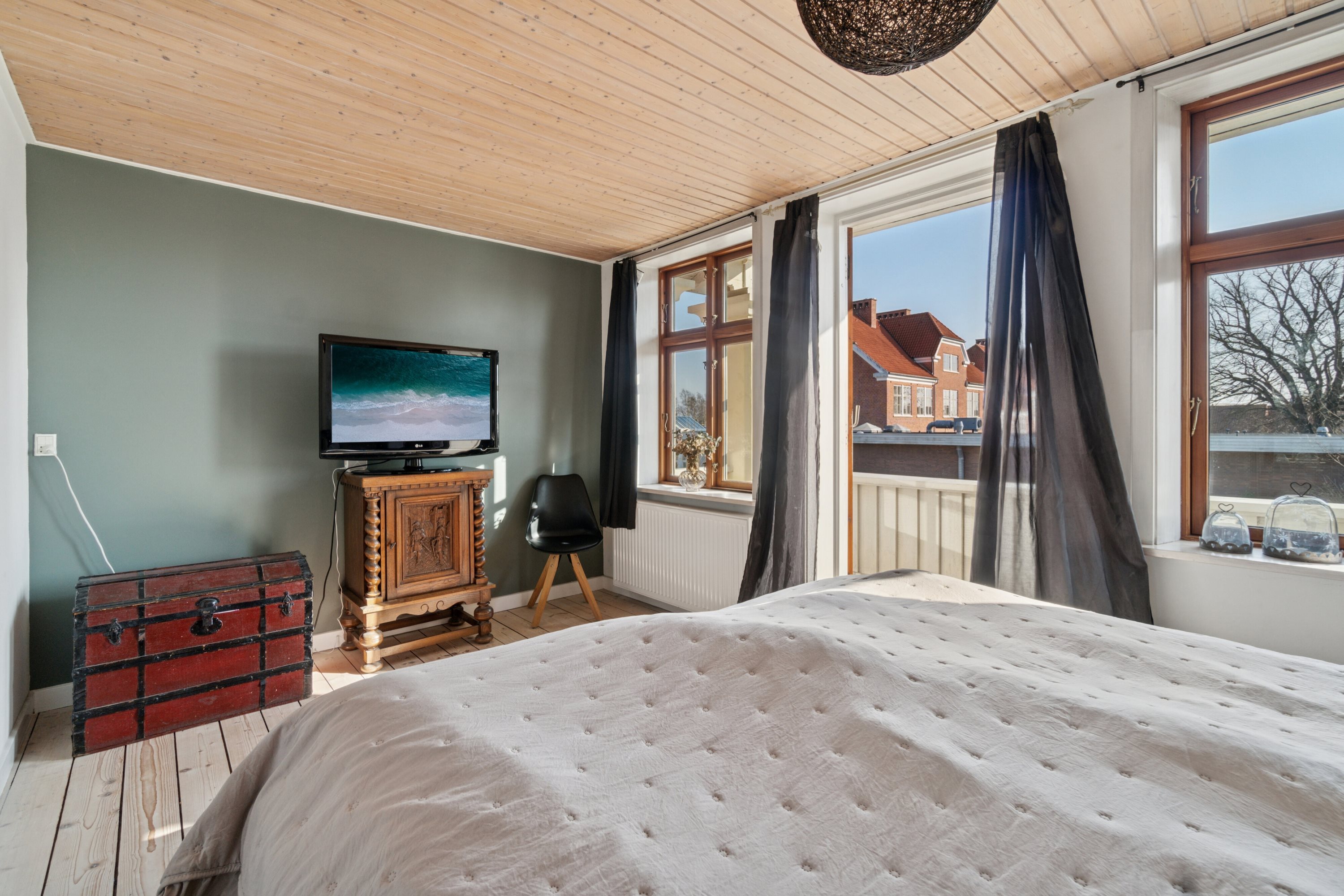 Fremhævet soveværelse billede i fuldskærmstilstand. Billede af Svanekevej 1B, 3700 Rønne
