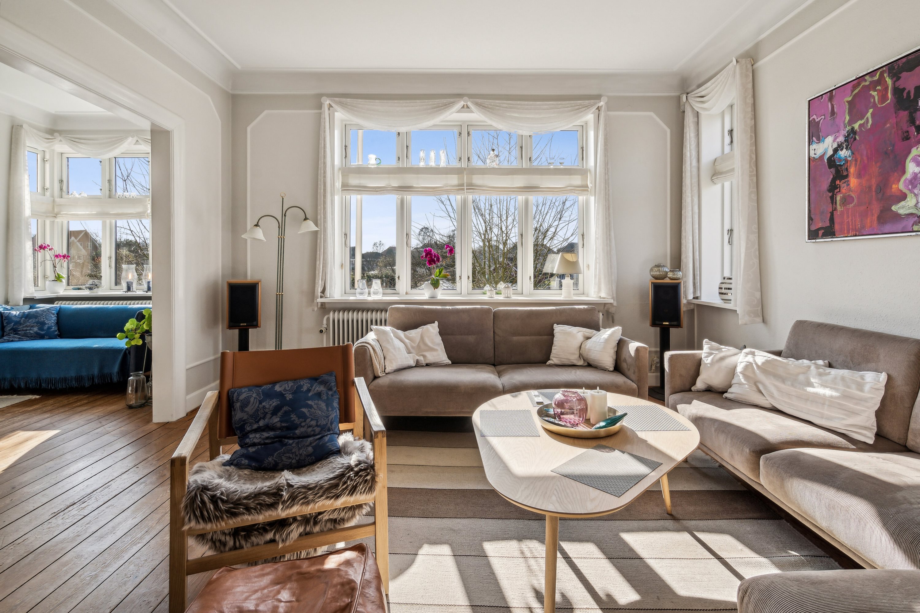 Fremhævet stue billede i fuldskærmstilstand. Billede af Lindbjerg 33, 6200 Aabenraa