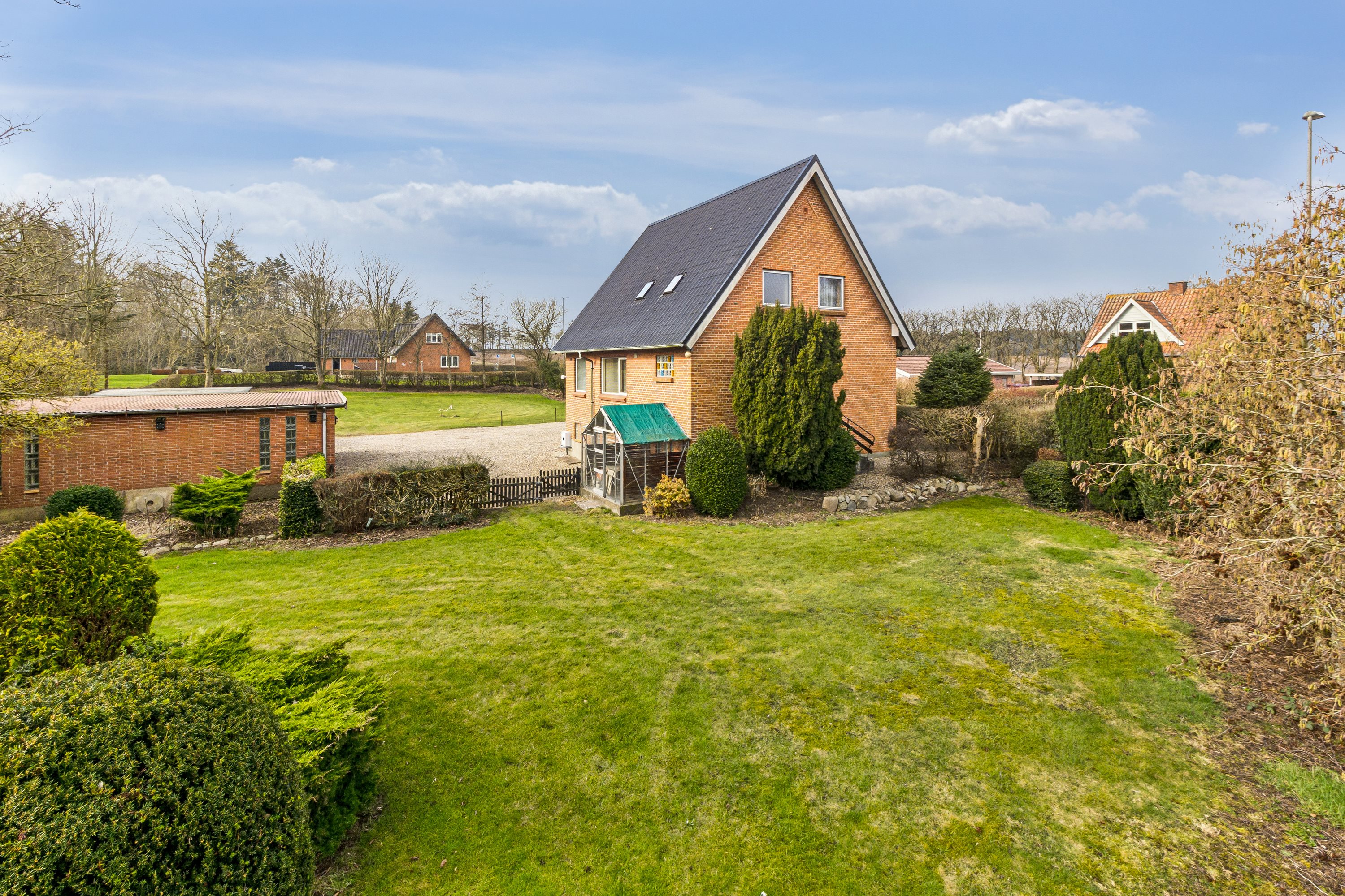 Fremhævet ejendom 1 billede i fuldskærmstilstand. Billede af Næssundvej 173, 7980 Vils