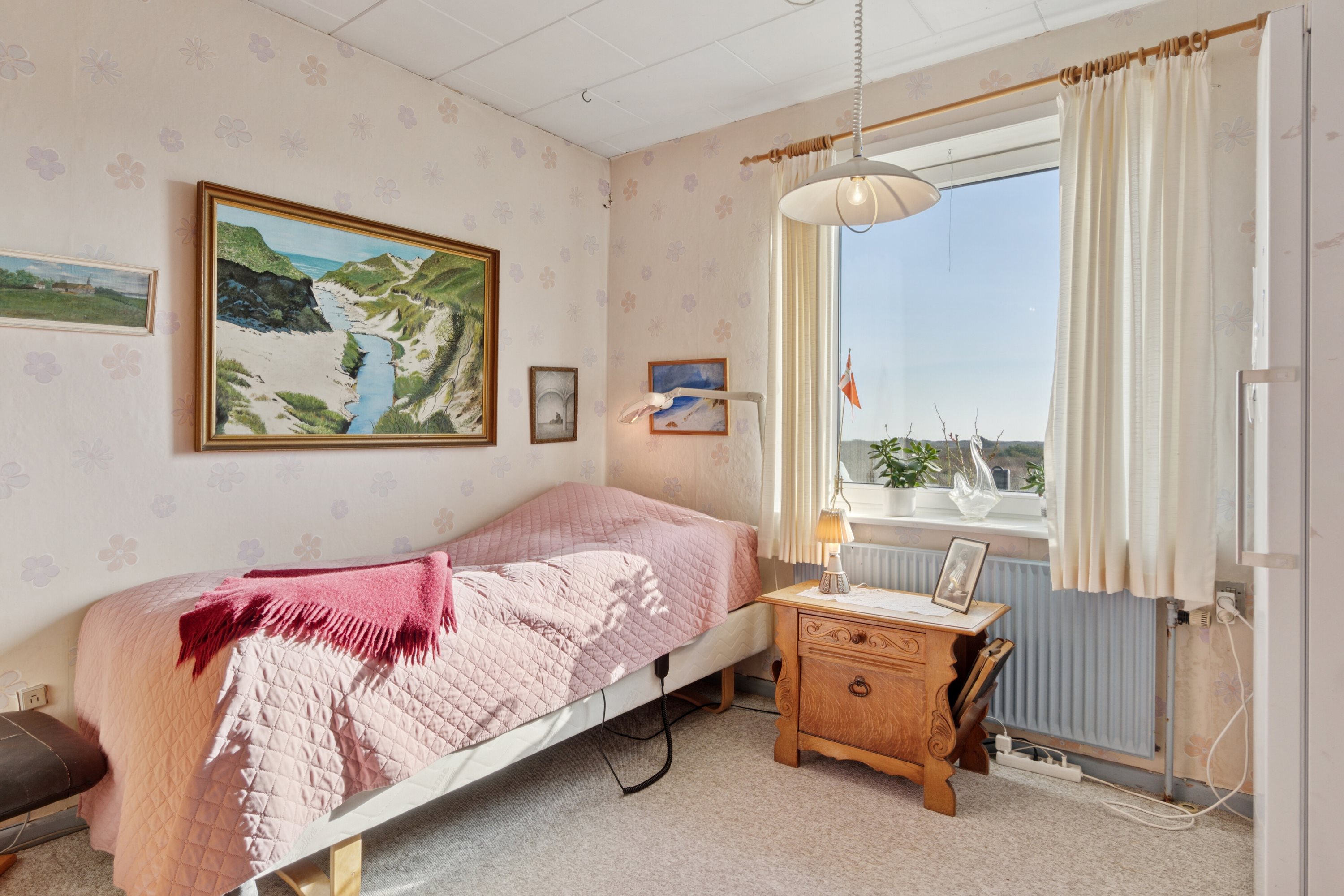 Fremhævet soveværelse billede i fuldskærmstilstand. Billede af Lyngvej 1, Agger, 7770 Vestervig