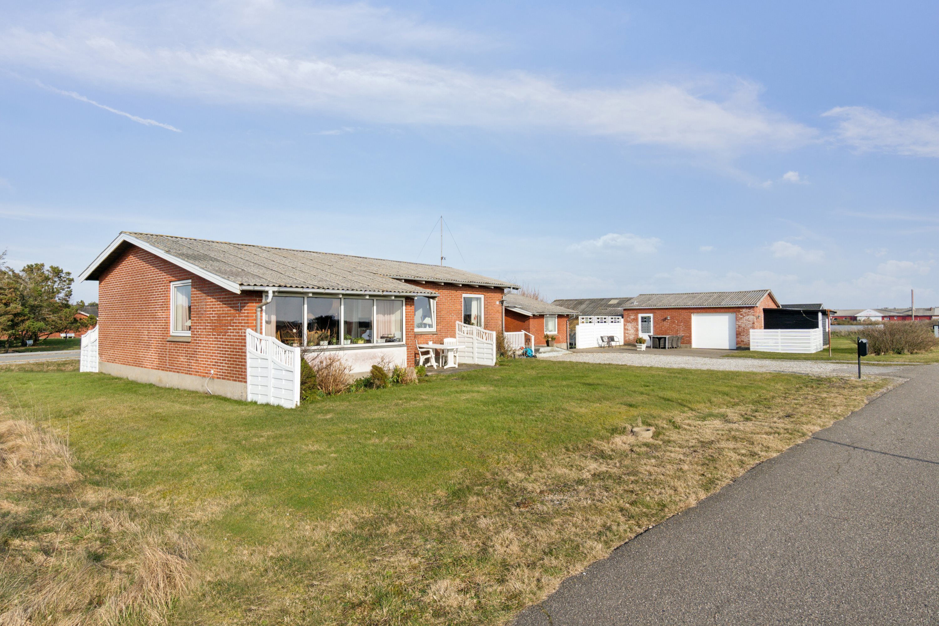 Fremhævet set fra vejen billede i fuldskærmstilstand. Billede af Lyngvej 1, Agger, 7770 Vestervig