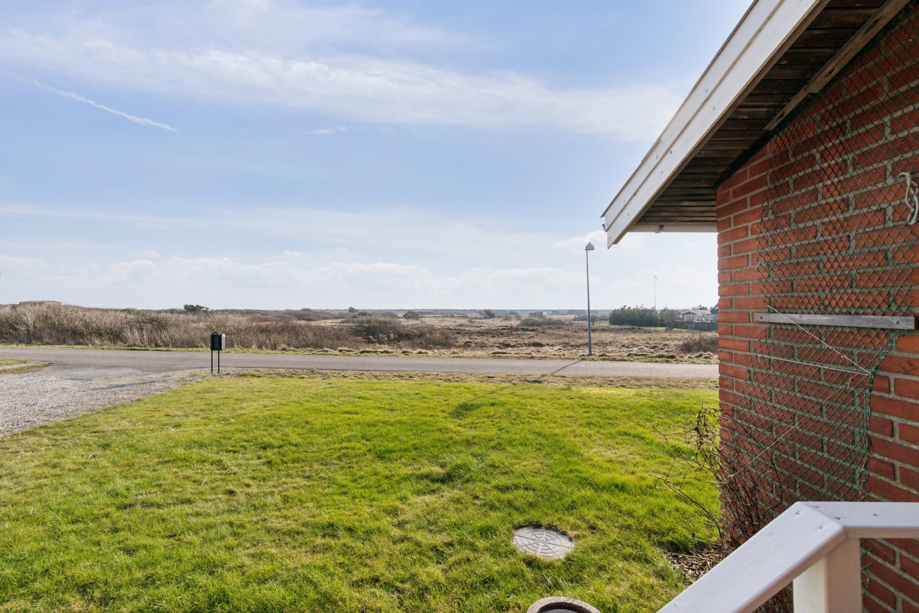 Fremhævet udendørs billede i fuldskærmstilstand. Billede af Lyngvej 1, Agger, 7770 Vestervig