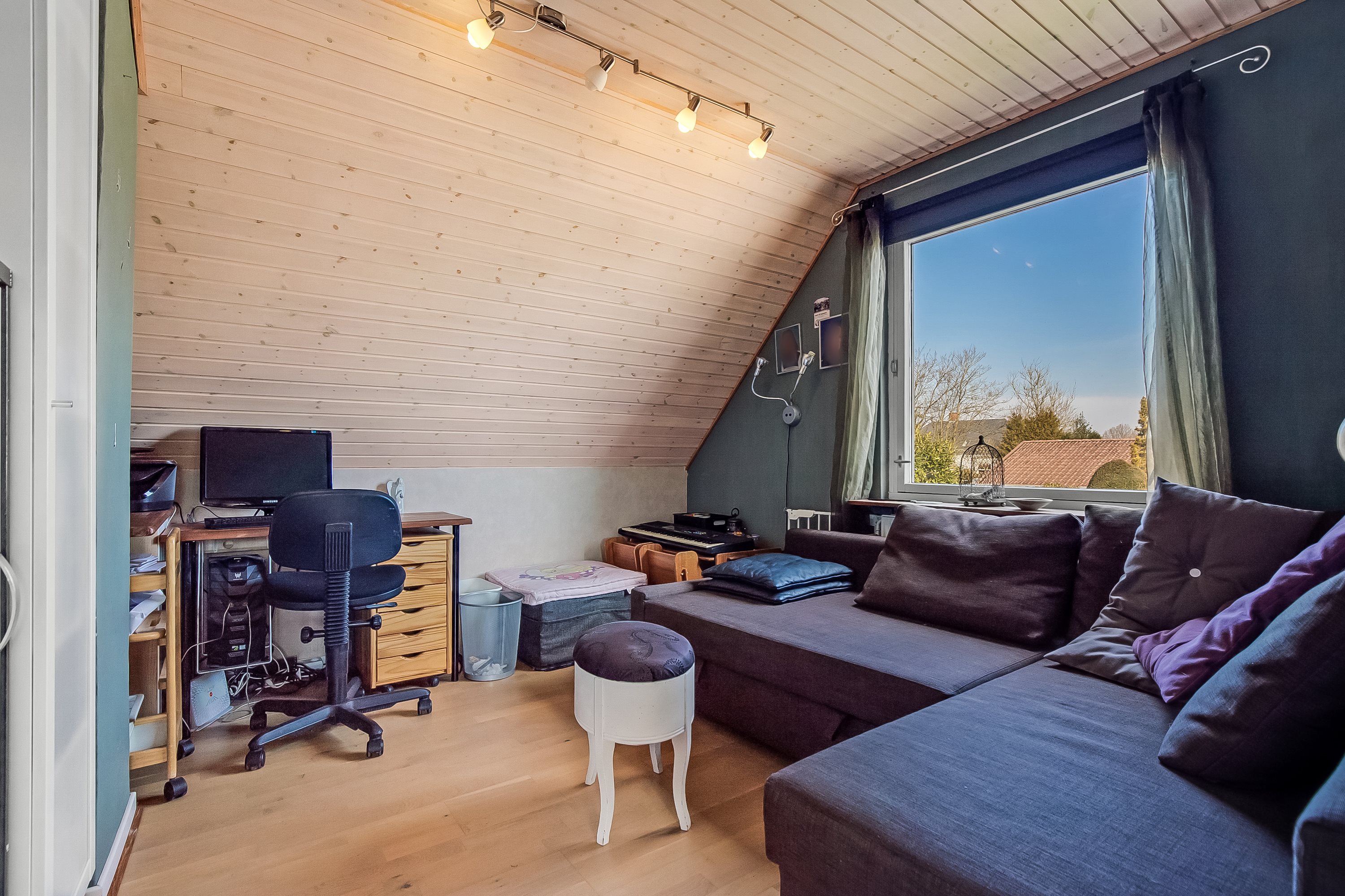 Fremhævet værelse billede i fuldskærmstilstand. Billede af J.A. Petersens Park 12, 6093 Sjølund