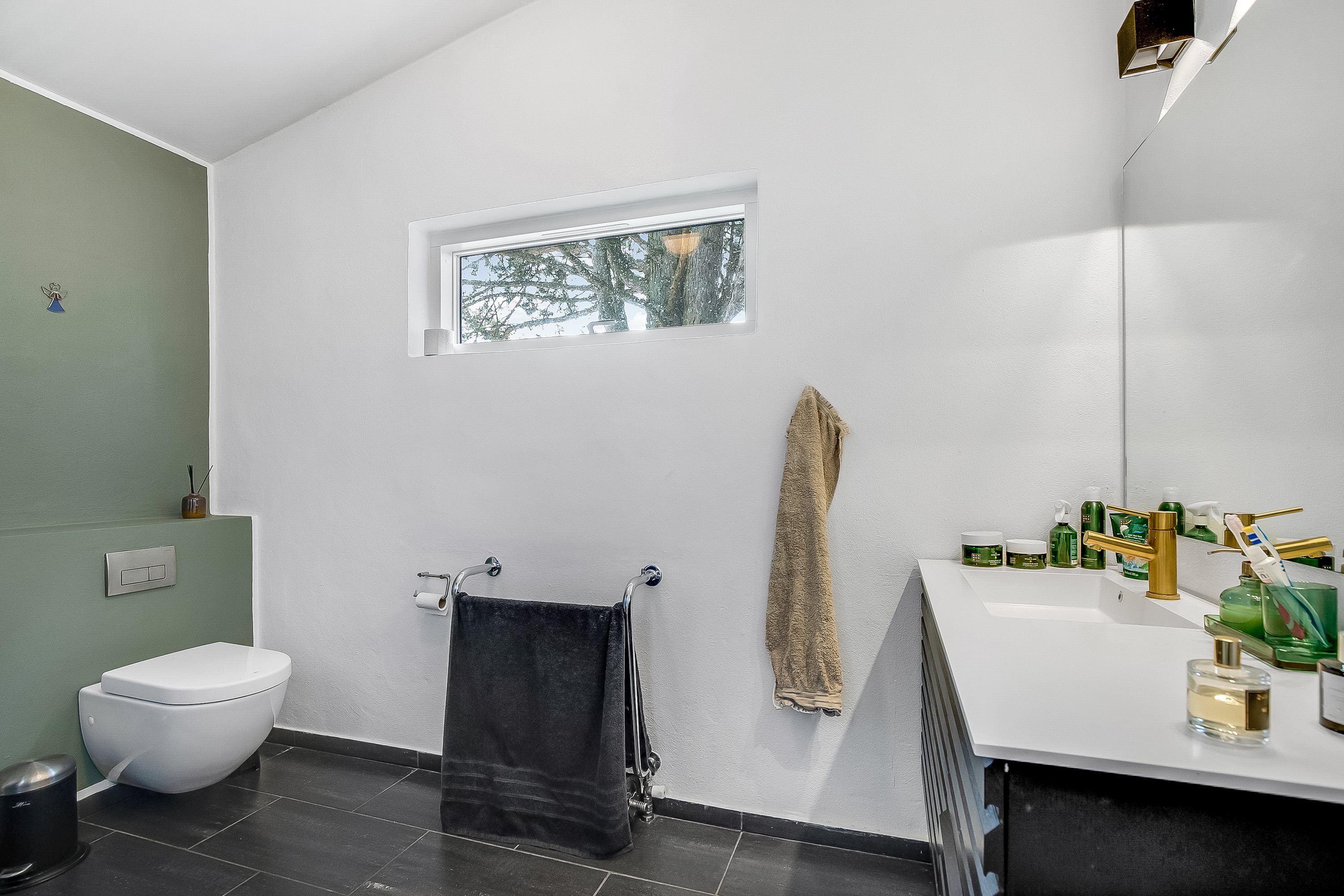 Fremhævet badeværelse billede i fuldskærmstilstand. Billede af Heimdalsvej 15, 6000 Kolding