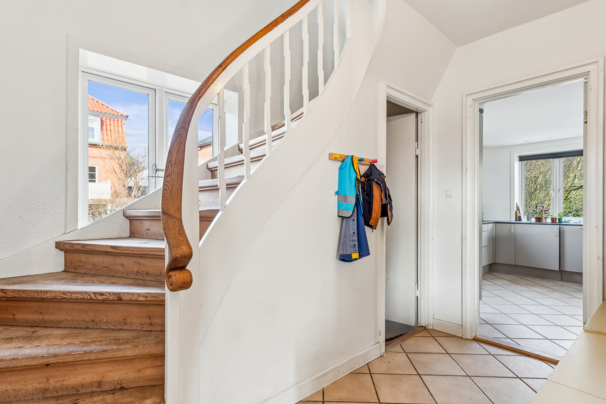 Fremhævet trappe billede i fuldskærmstilstand. Billede af Stenaltvej 5, 8930 Randers NØ