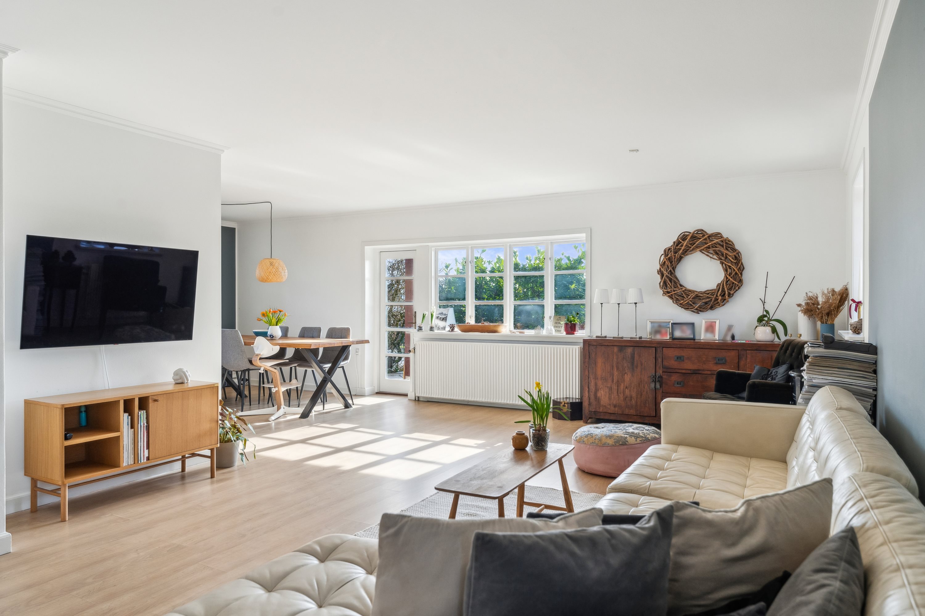 Fremhævet stue billede i fuldskærmstilstand. Billede af Skrænten 9, Ø Tørslev, 8983 Gjerlev J