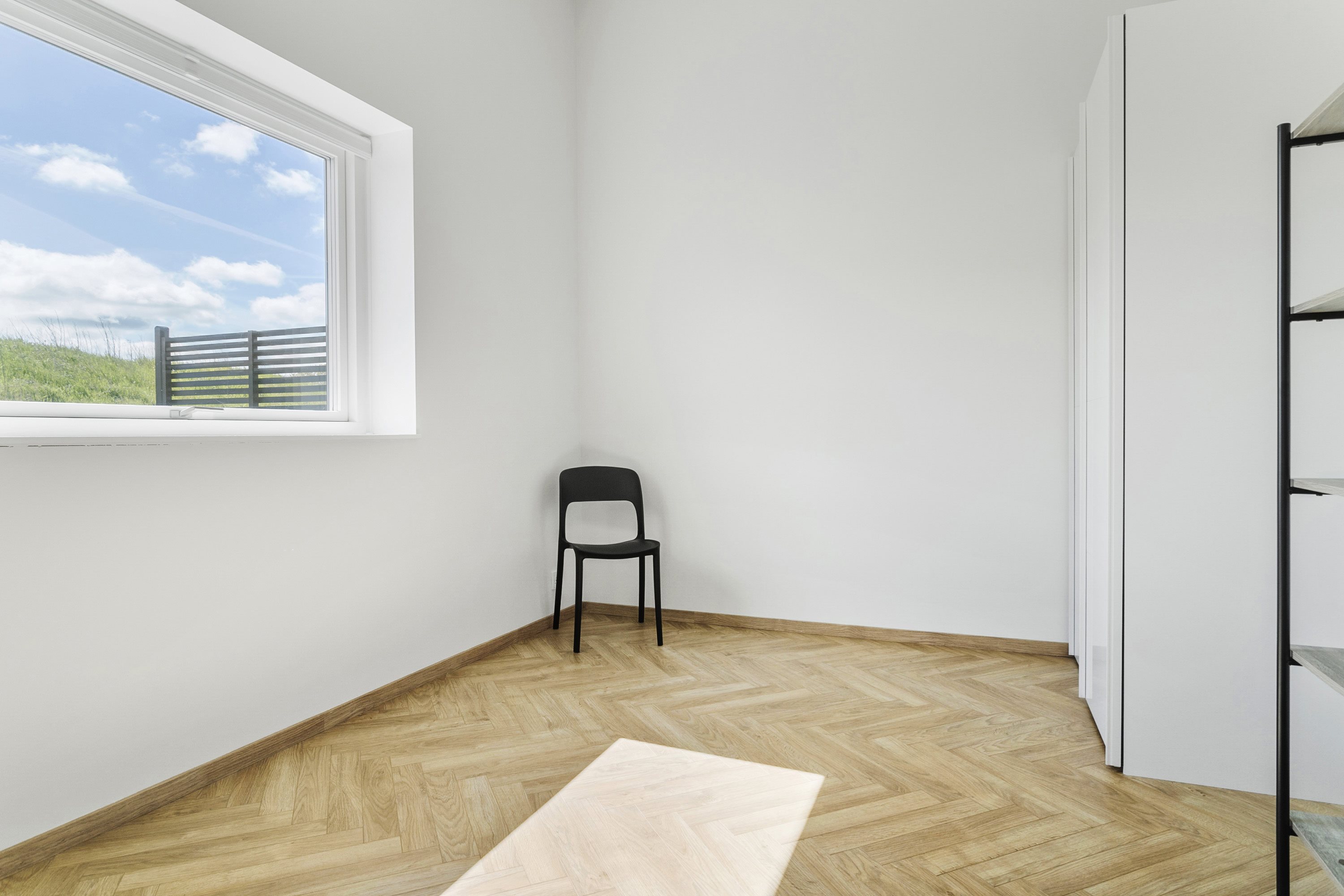 Fremhævet værelse billede i fuldskærmstilstand. Billede af Præstelunden 68, 8300 Odder