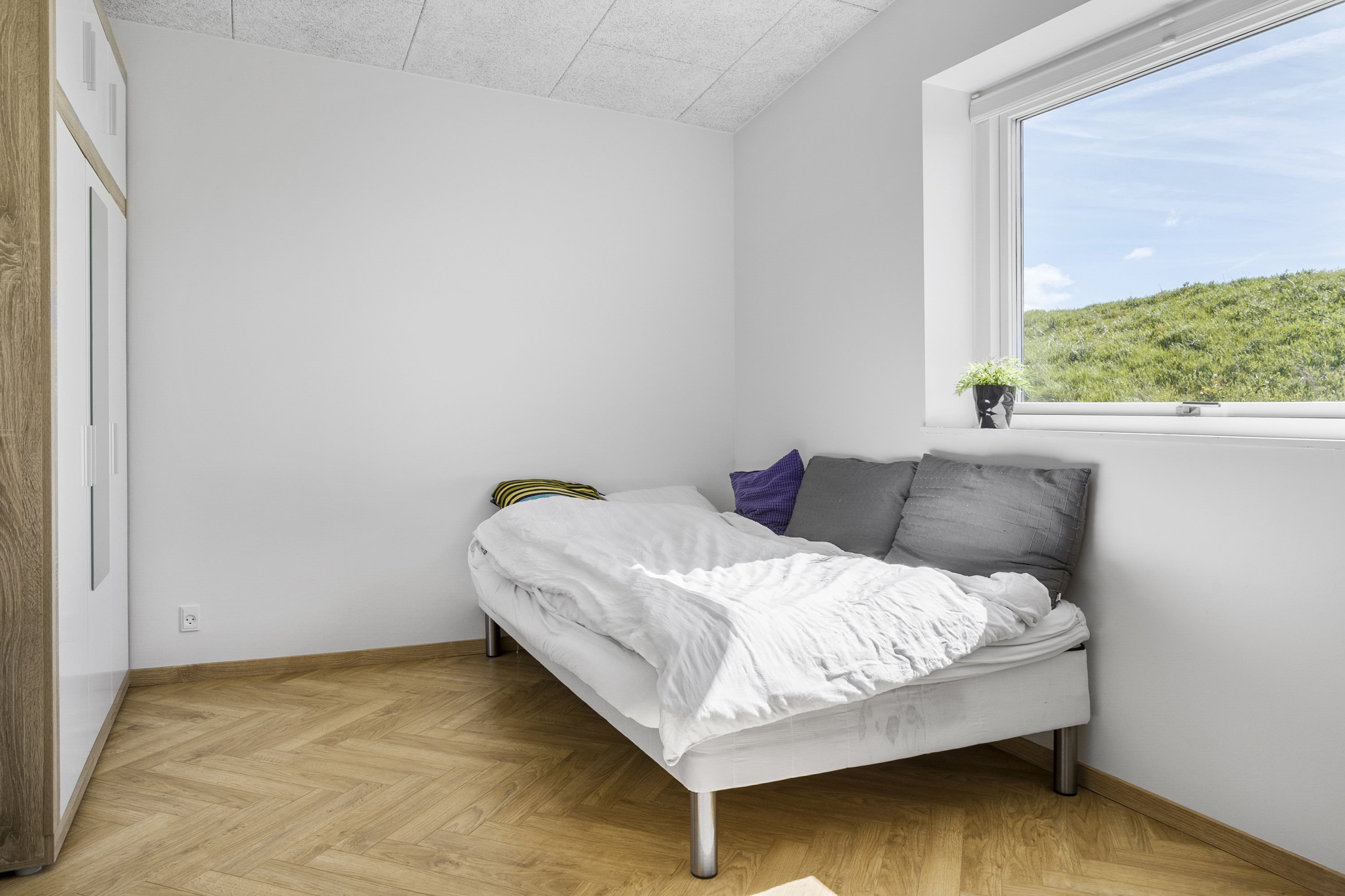 Fremhævet soveværelse billede i fuldskærmstilstand. Billede af Præstelunden 68, 8300 Odder