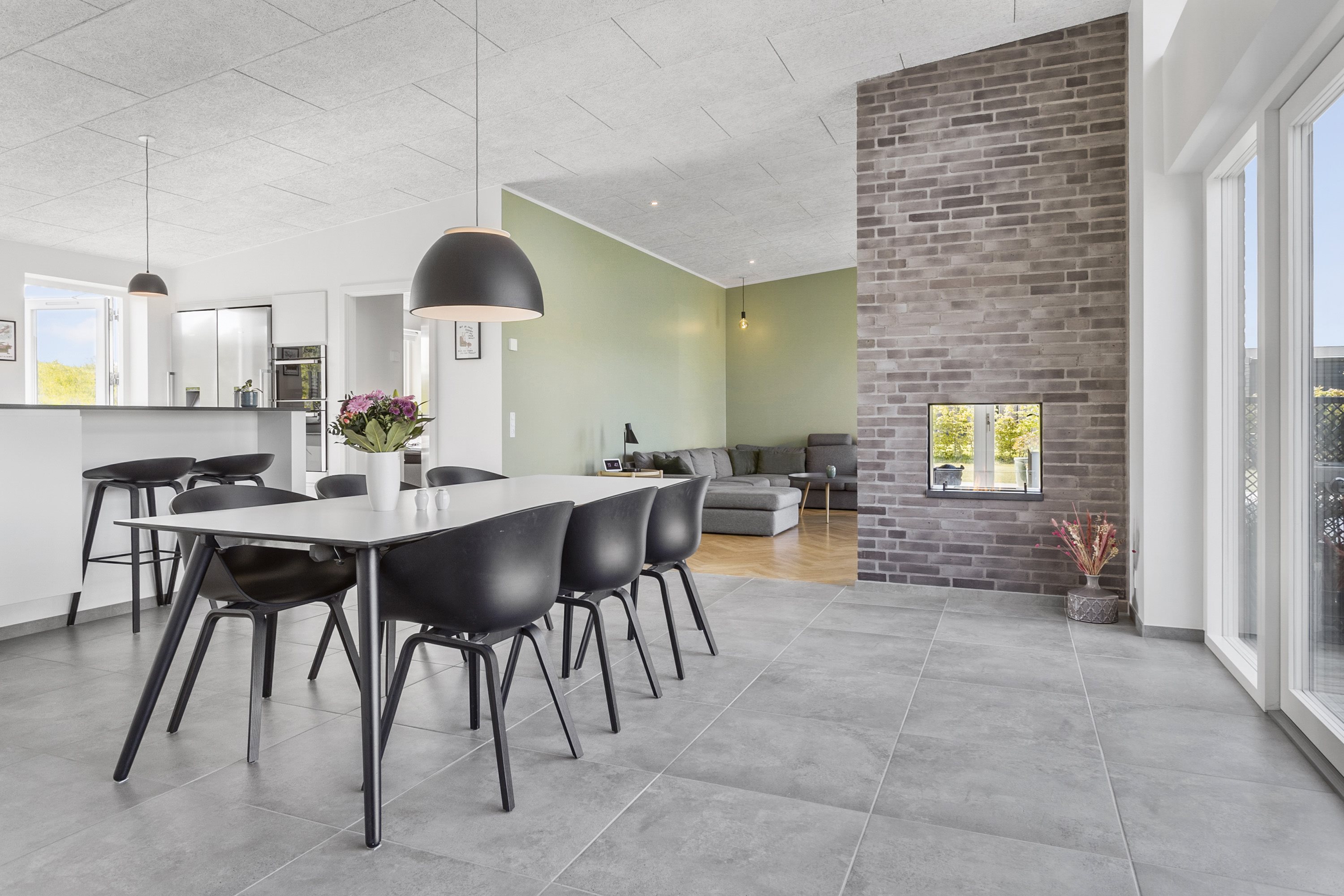 Fremhævet spisestue billede i fuldskærmstilstand. Billede af Præstelunden 68, 8300 Odder