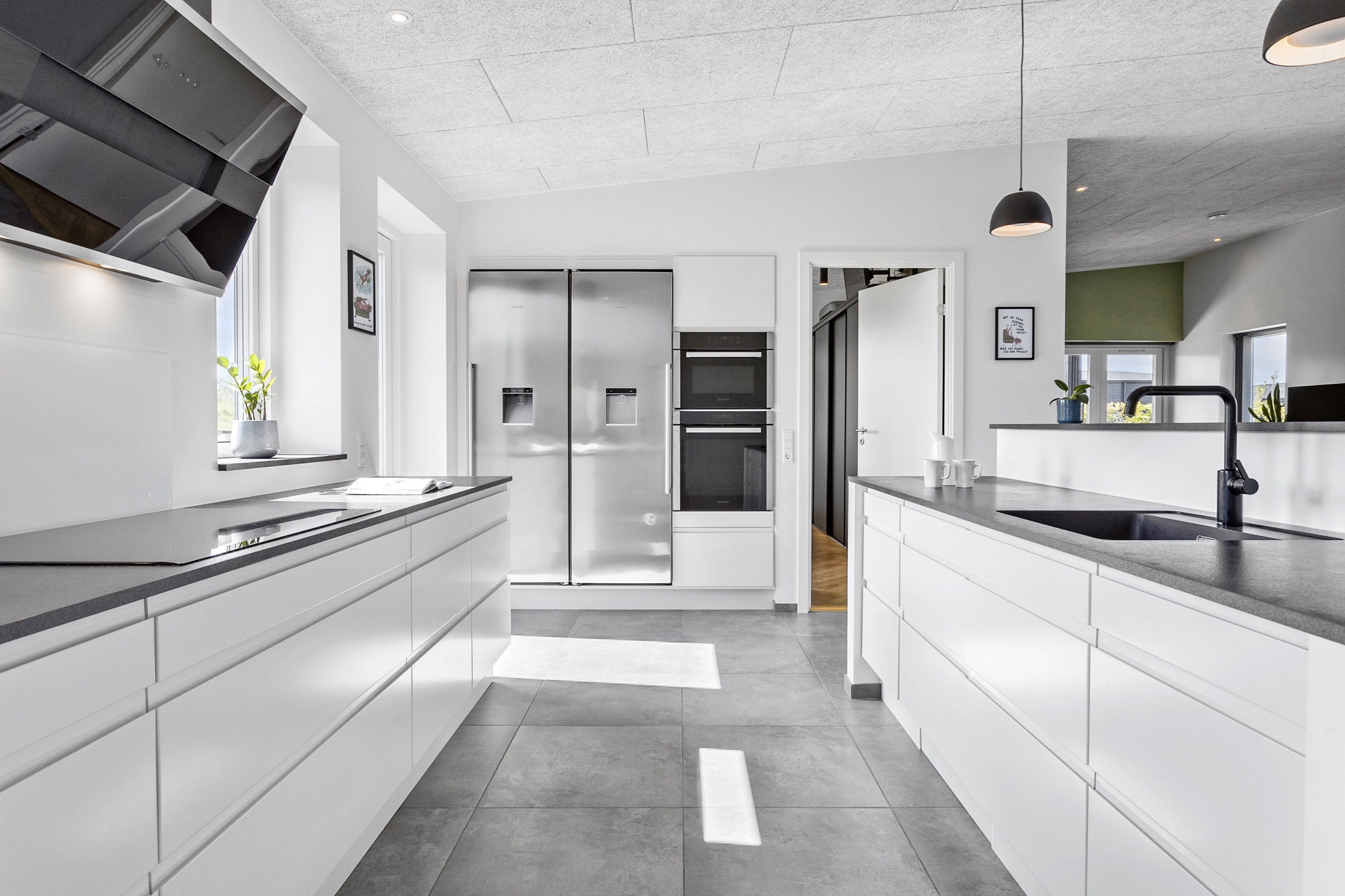 Fremhævet køkken billede i fuldskærmstilstand. Billede af Præstelunden 68, 8300 Odder