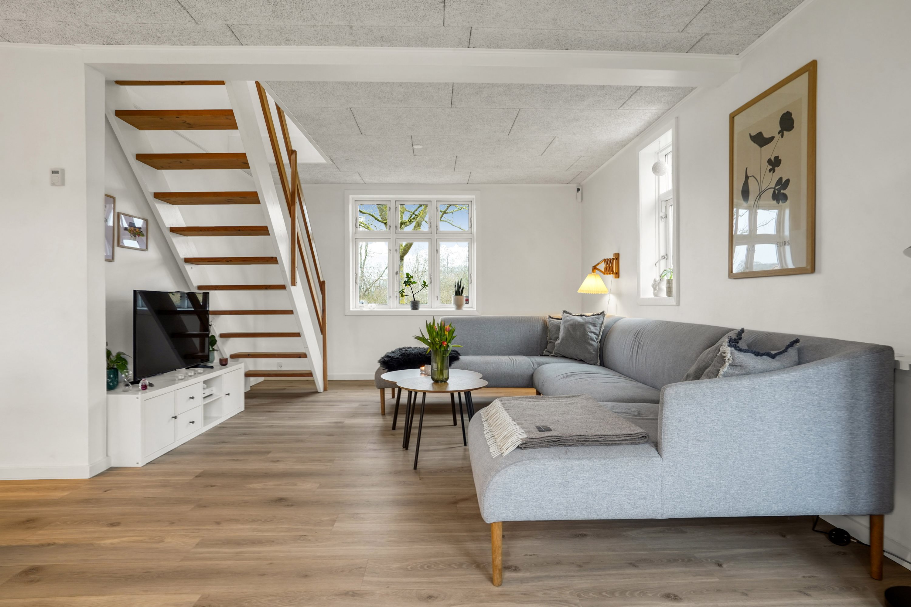 Fremhævet stue billede i fuldskærmstilstand. Billede af Kalhavevej 63, Kalhave, 7171 Uldum