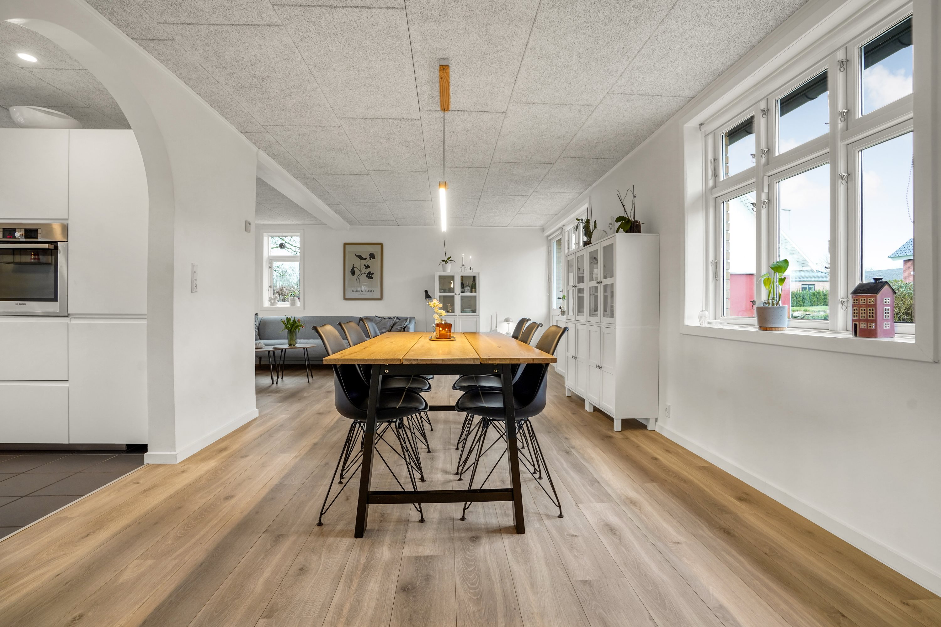 Fremhævet stue billede i fuldskærmstilstand. Billede af Kalhavevej 63, Kalhave, 7171 Uldum