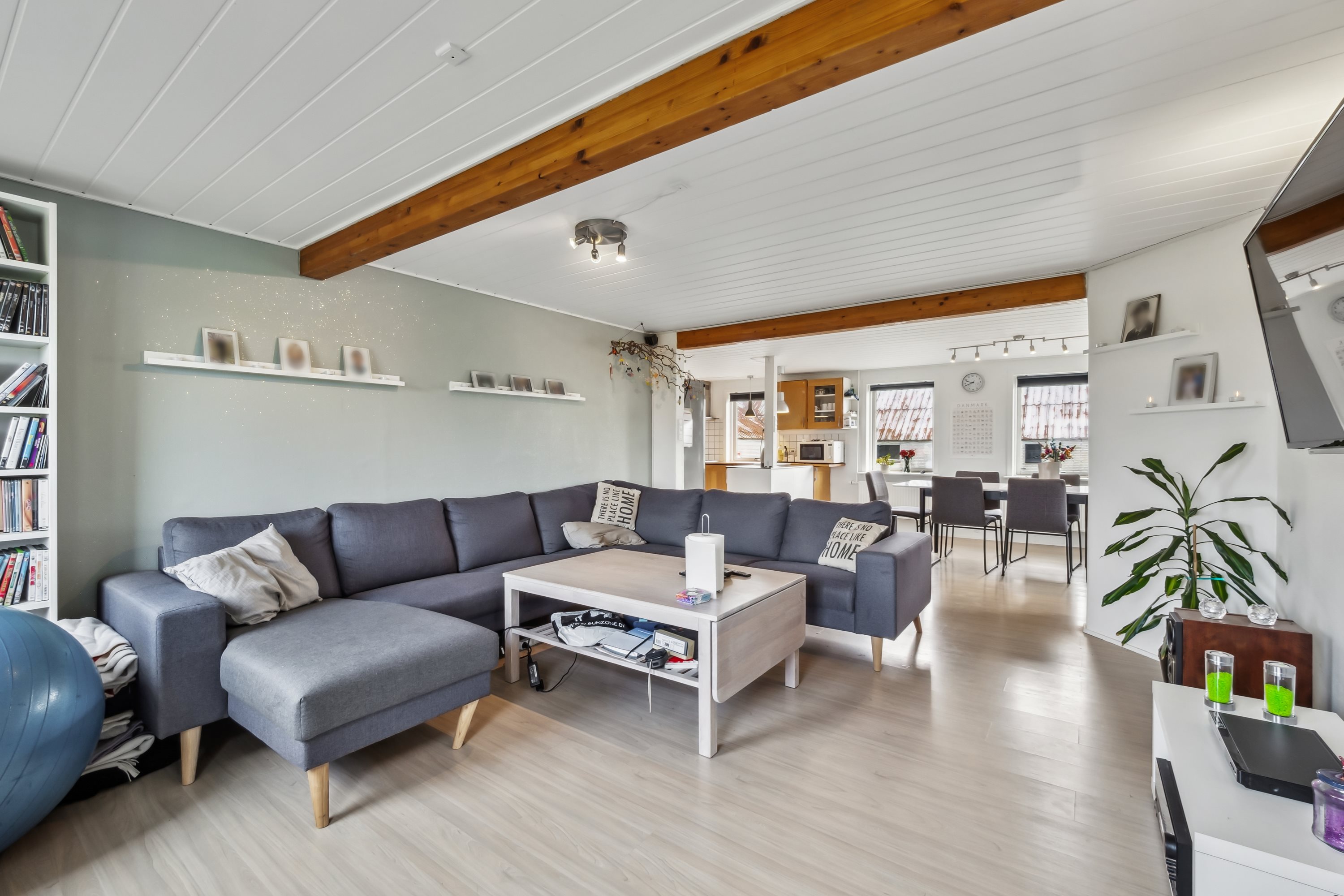 Fremhævet stue billede i fuldskærmstilstand. Billede af Plantagen 20, Mollerup, 7900 Nykøbing M