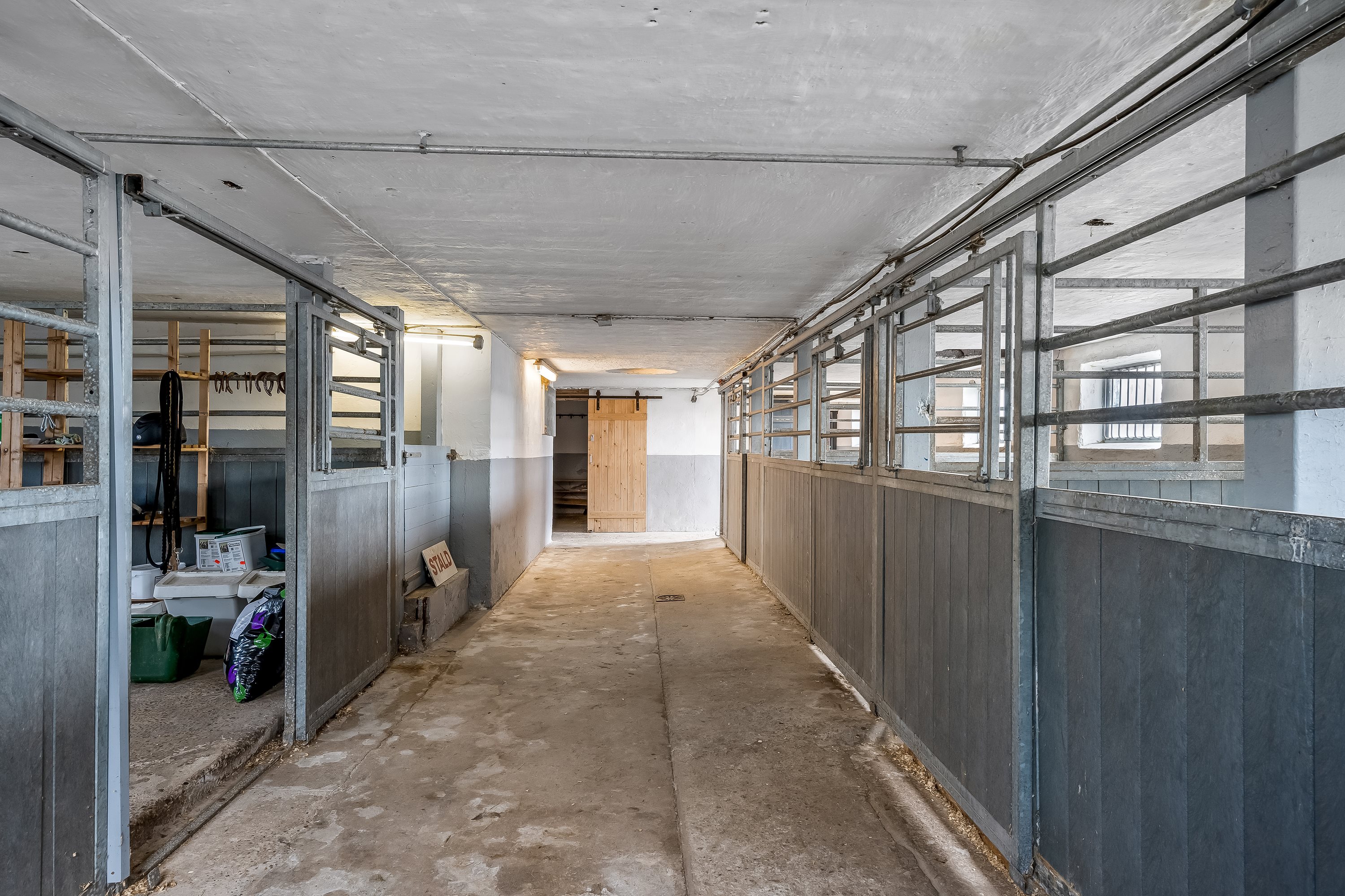 Fremhævet hesteboks billede i fuldskærmstilstand. Billede af Sønder Storetoft 2, Rindby, 6720 Fanø