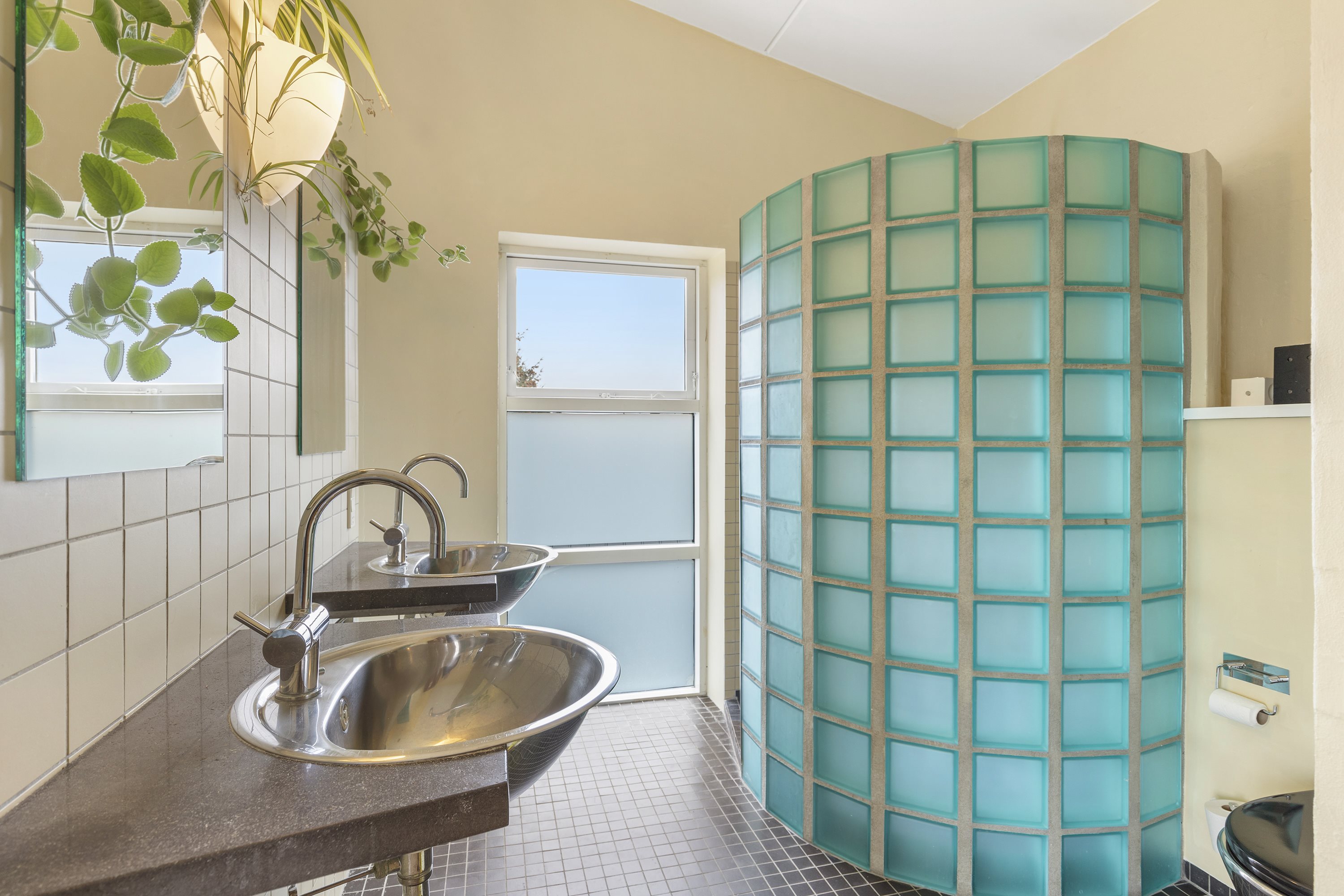 Fremhævet badeværelse billede i fuldskærmstilstand. Billede af Elkærvej 6, Tversted, 9881 Bindslev