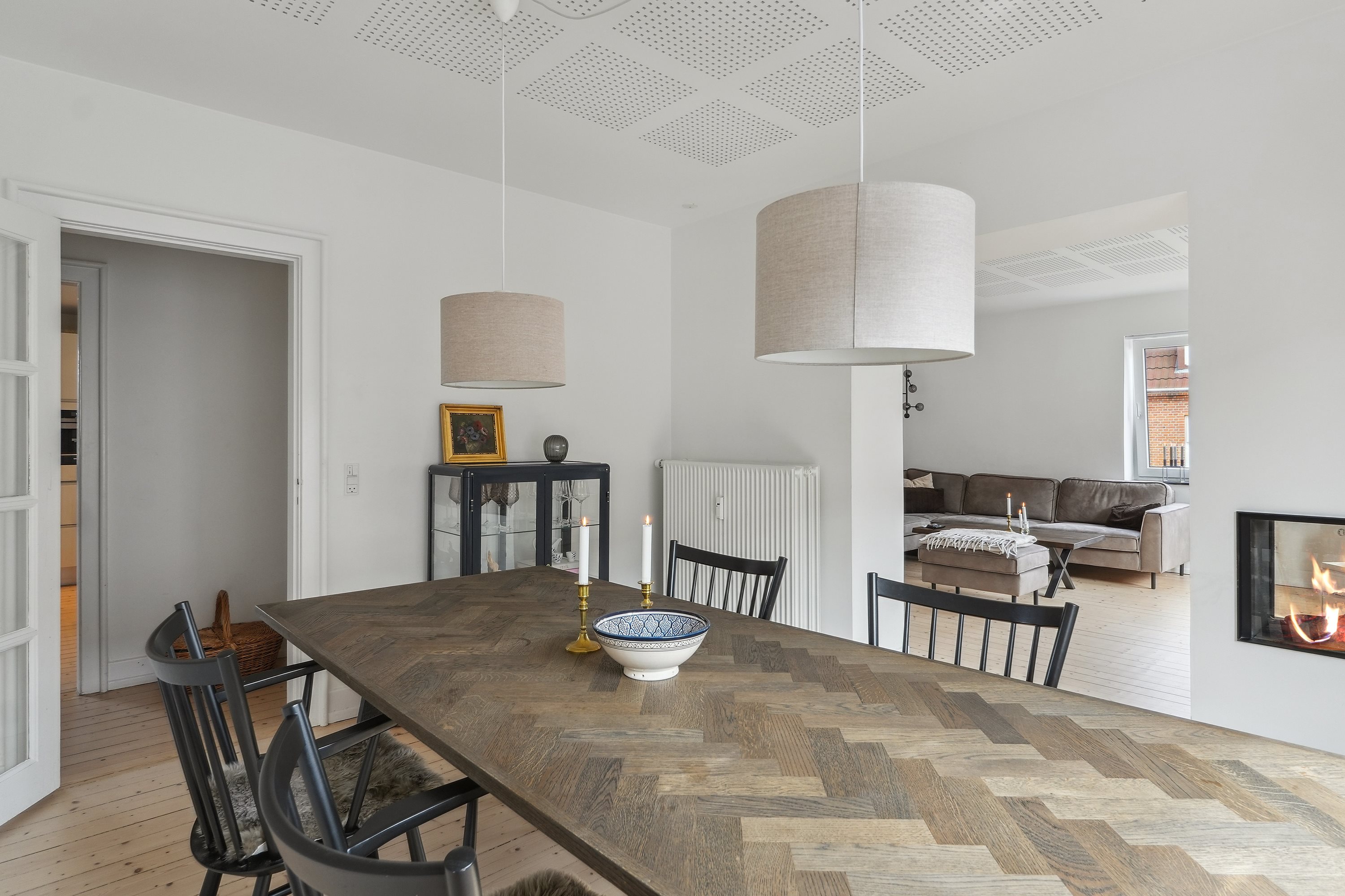 Fremhævet stue billede i fuldskærmstilstand. Billede af Schleppegrellsgade 67, 2. th., 9000 Aalborg