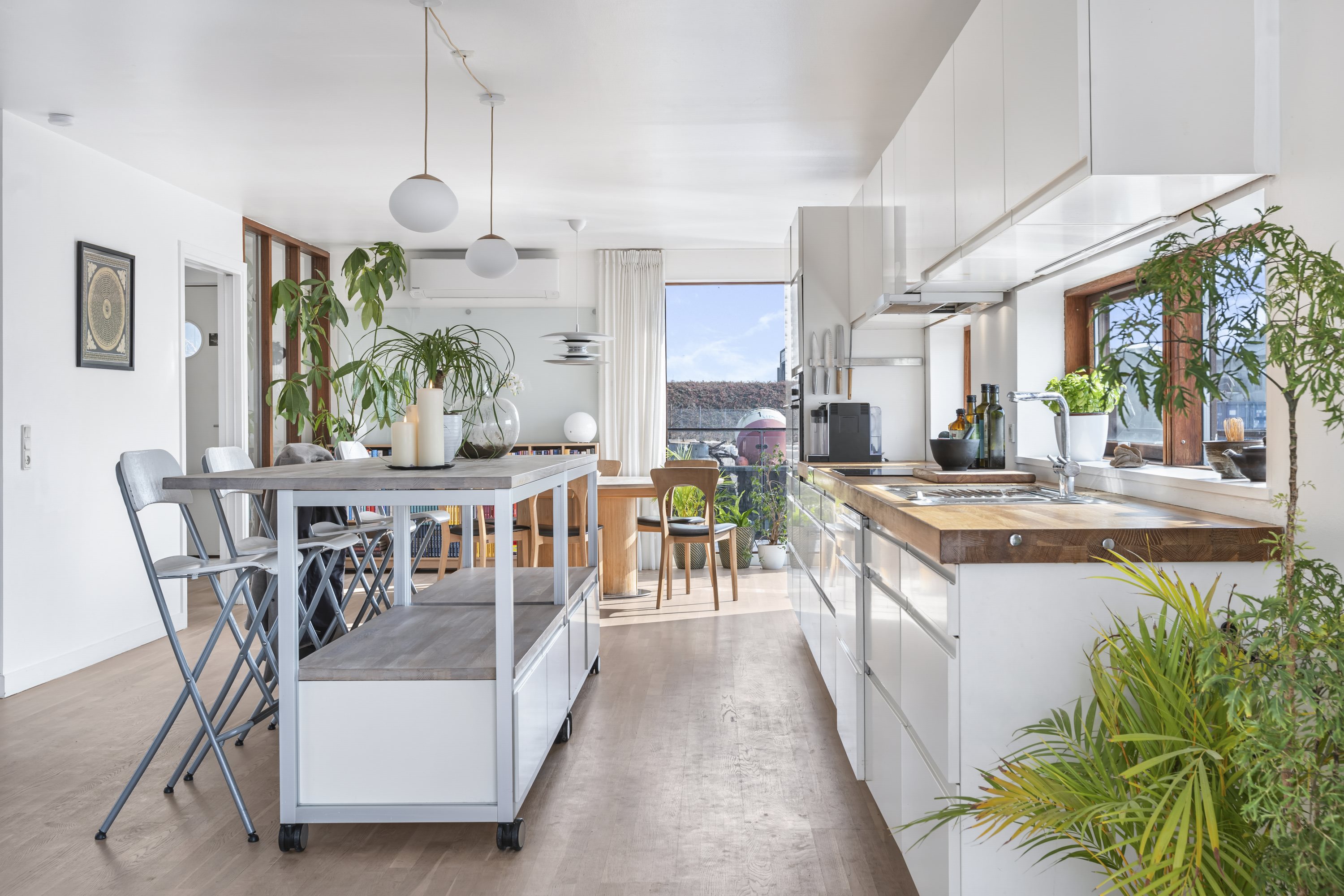 Fremhævet køkken billede i fuldskærmstilstand. Billede af William Wains Gade 13A, 1432 København K